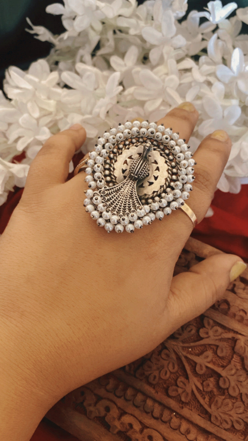 MAYURI PEARL RING Gehnacollections