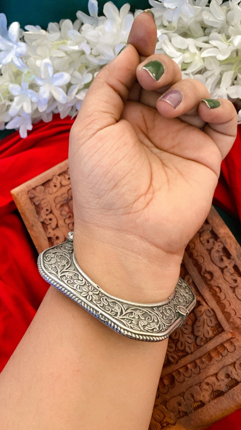 RISHI SQUARE KADA Gehnacollections