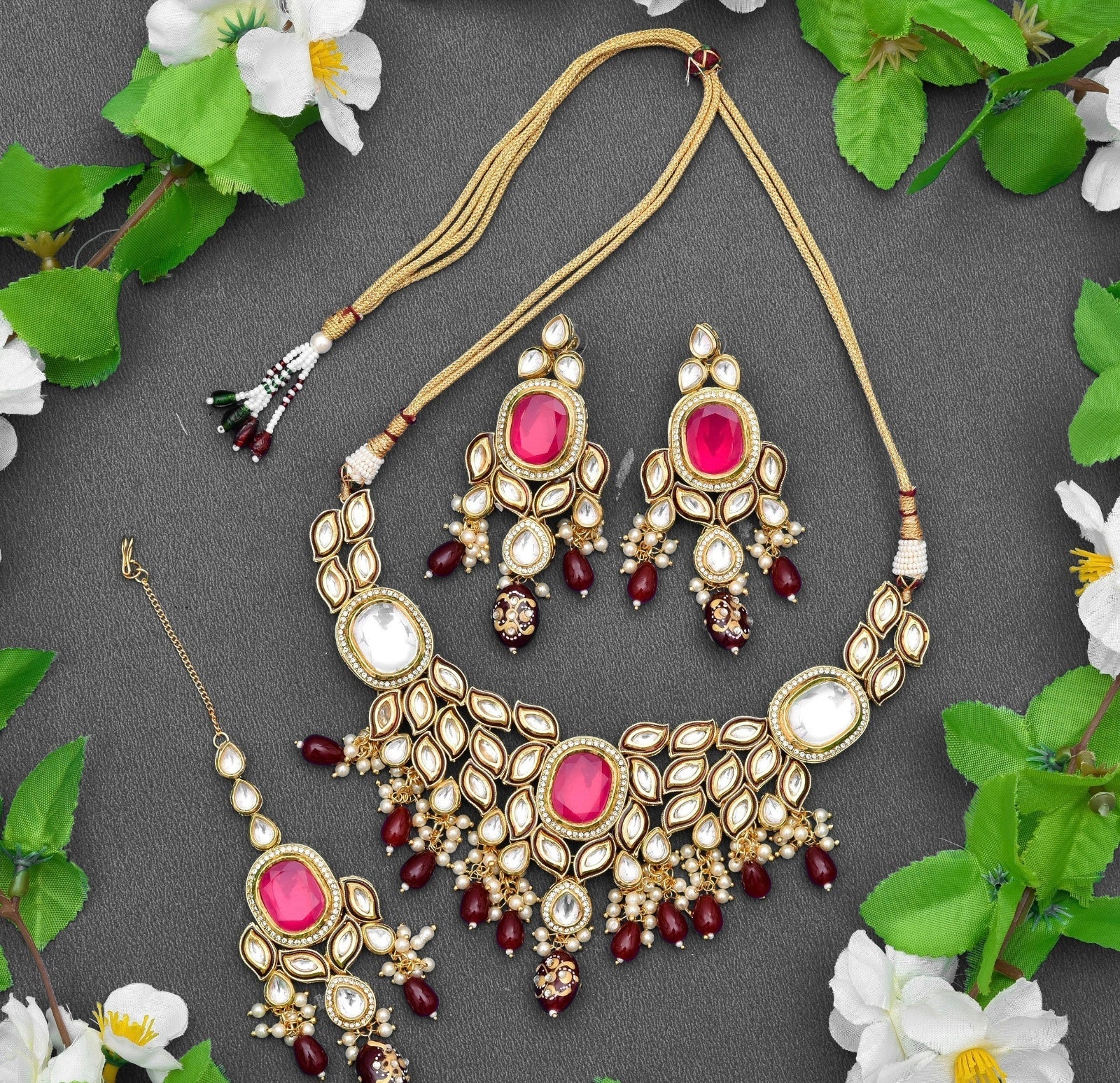 MONIKA KUNDAN NECKLACE SET Gehnacollections