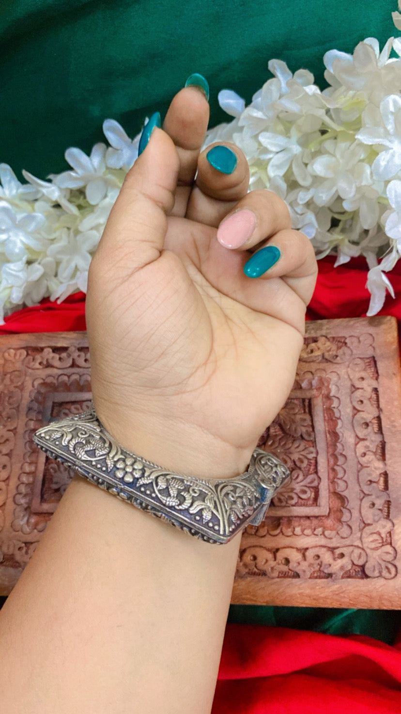 ASMAT KADA Gehnacollections