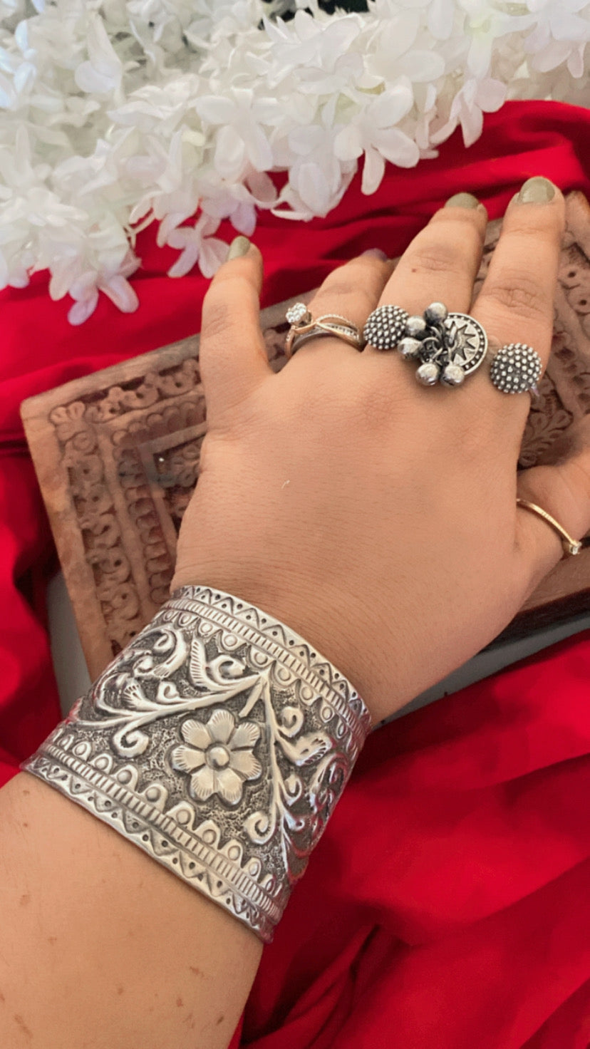 CHITRA KADA Gehnacollections