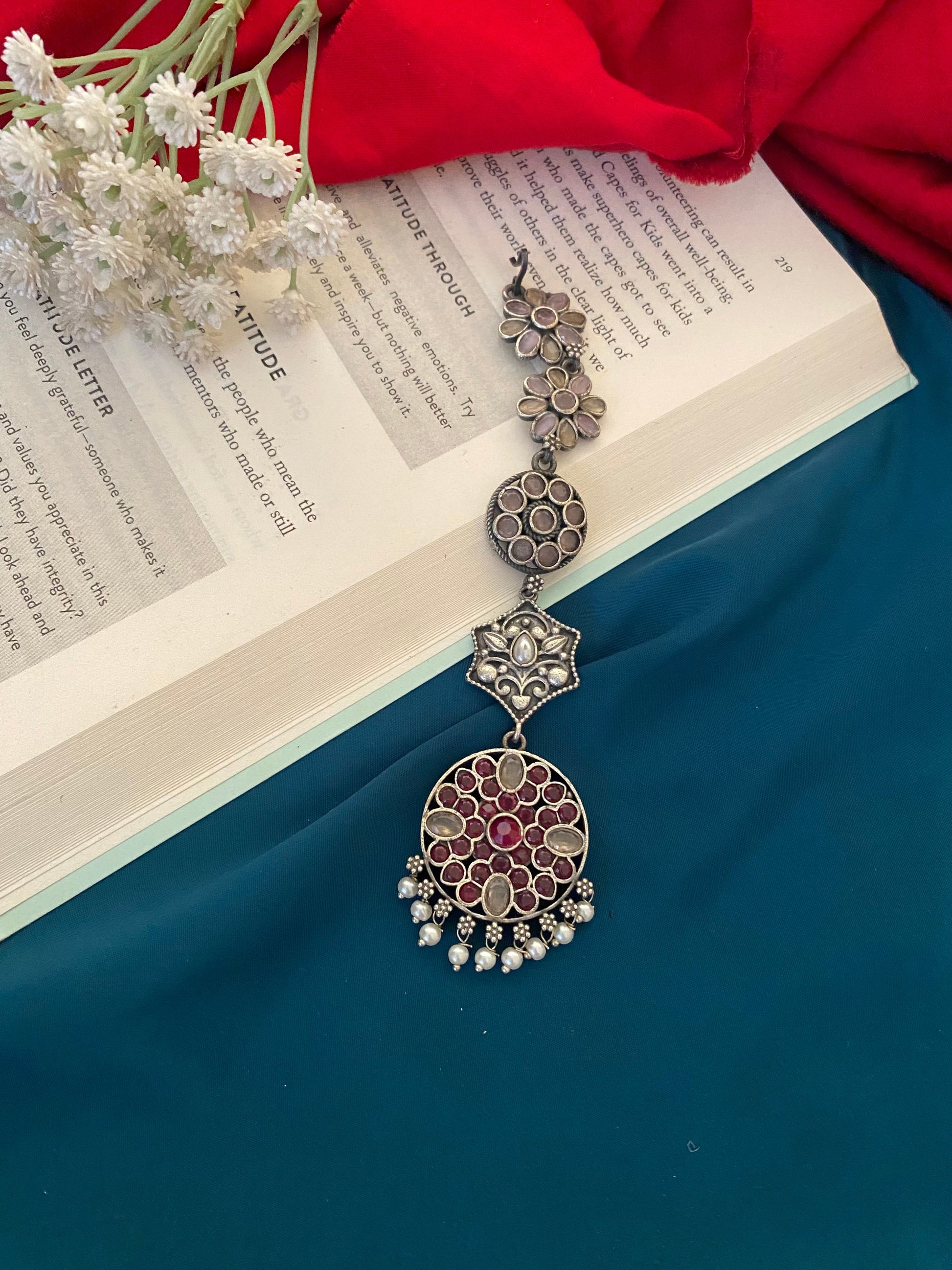 MAANGTIKA Gehnacollections