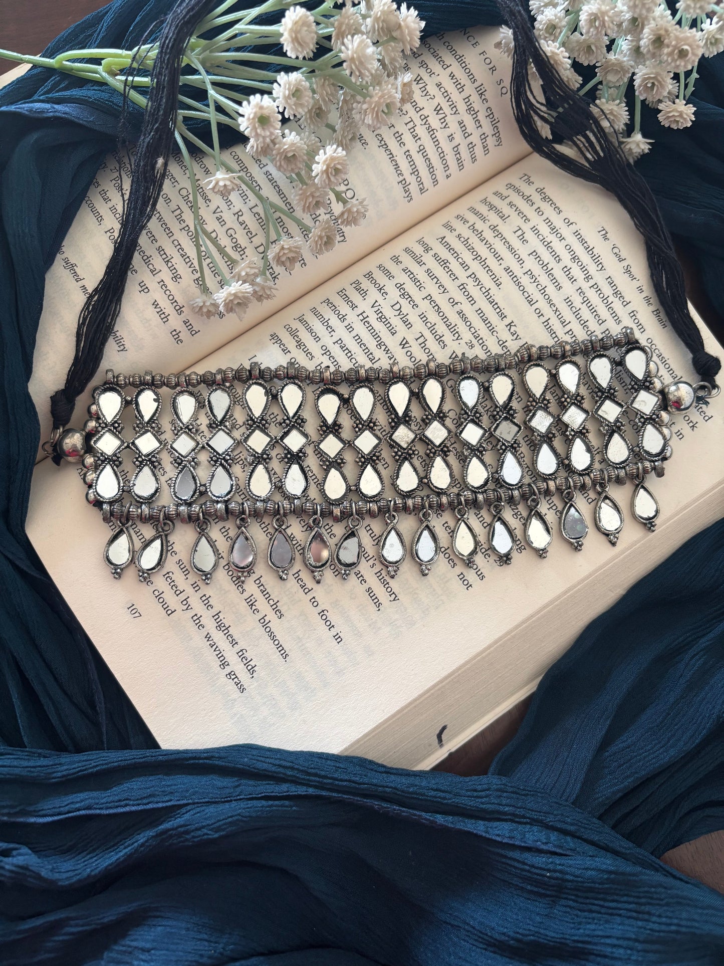 MIRROR CHOKER Gehnacollections