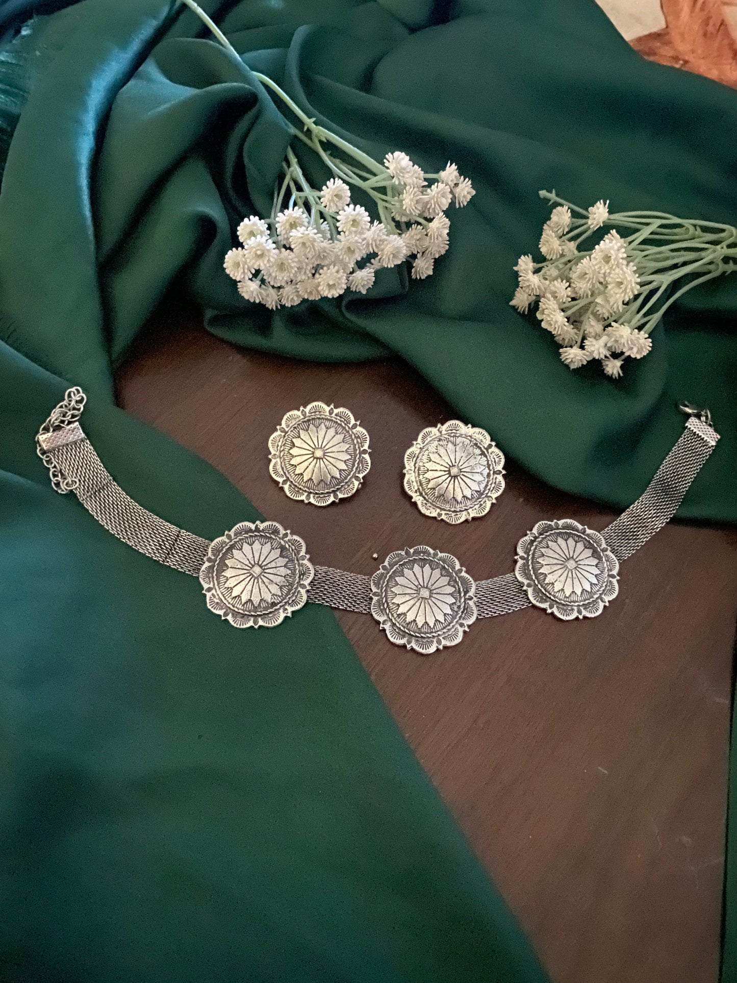 FLORAL CHOKER SET Gehnacollections