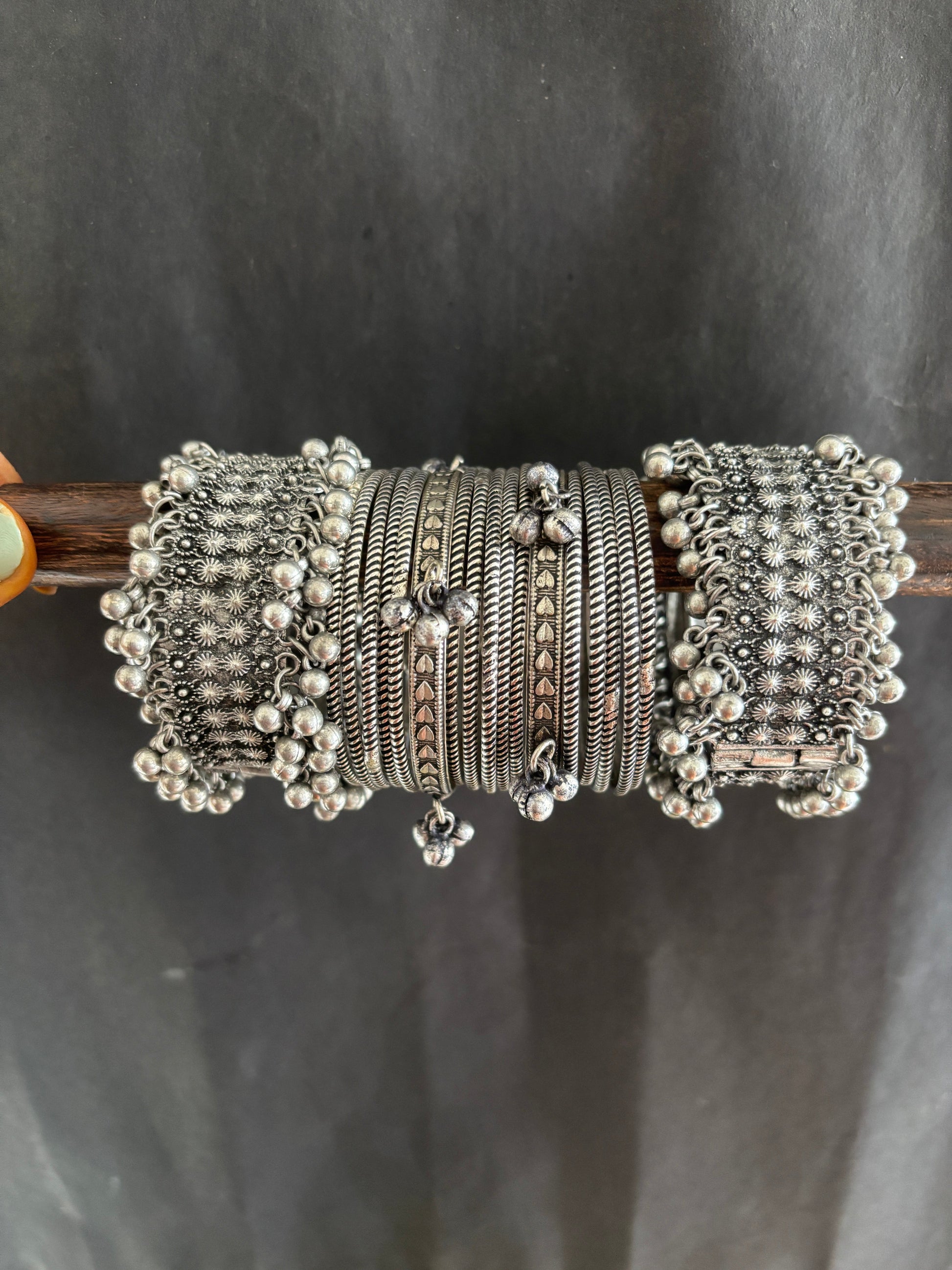 Niyara kada stack Gehna Collections