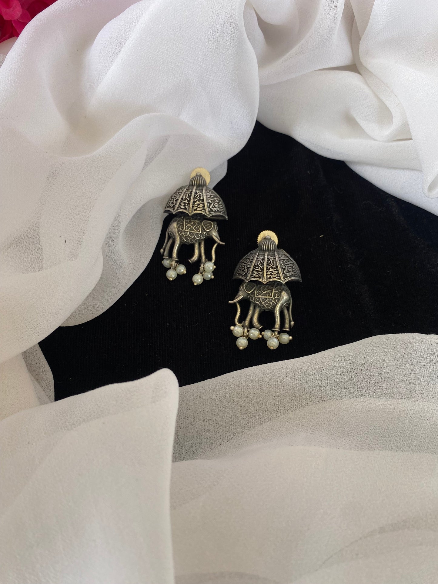 HATHI STUDS Gehnacollections