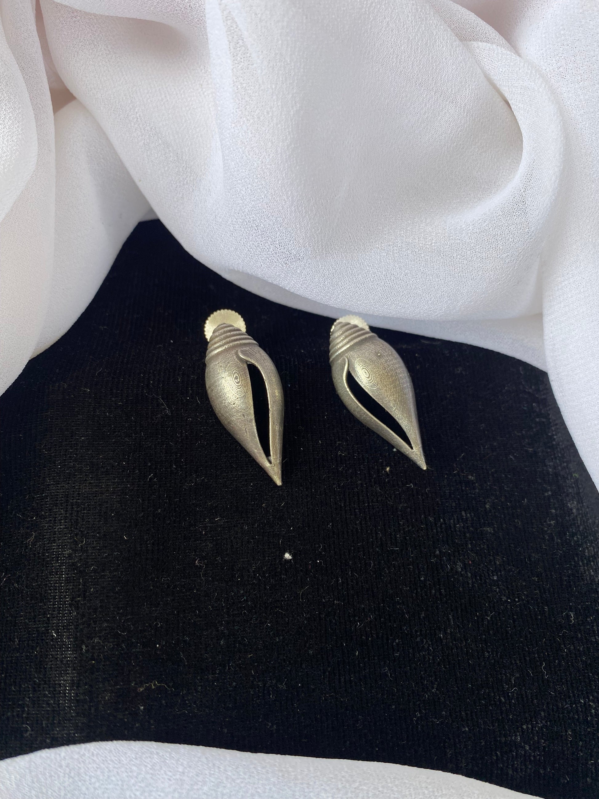 SANKH STUDS Gehnacollections