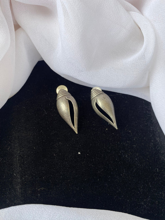 SANKH STUDS Gehnacollections