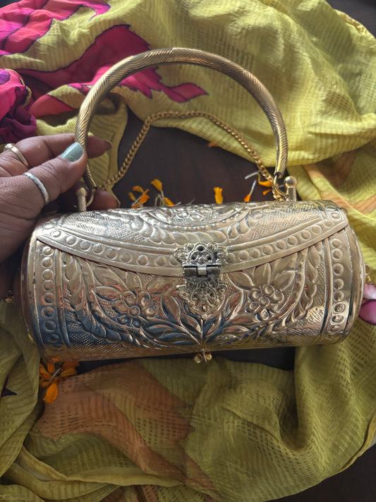 Batua Gehnacollections