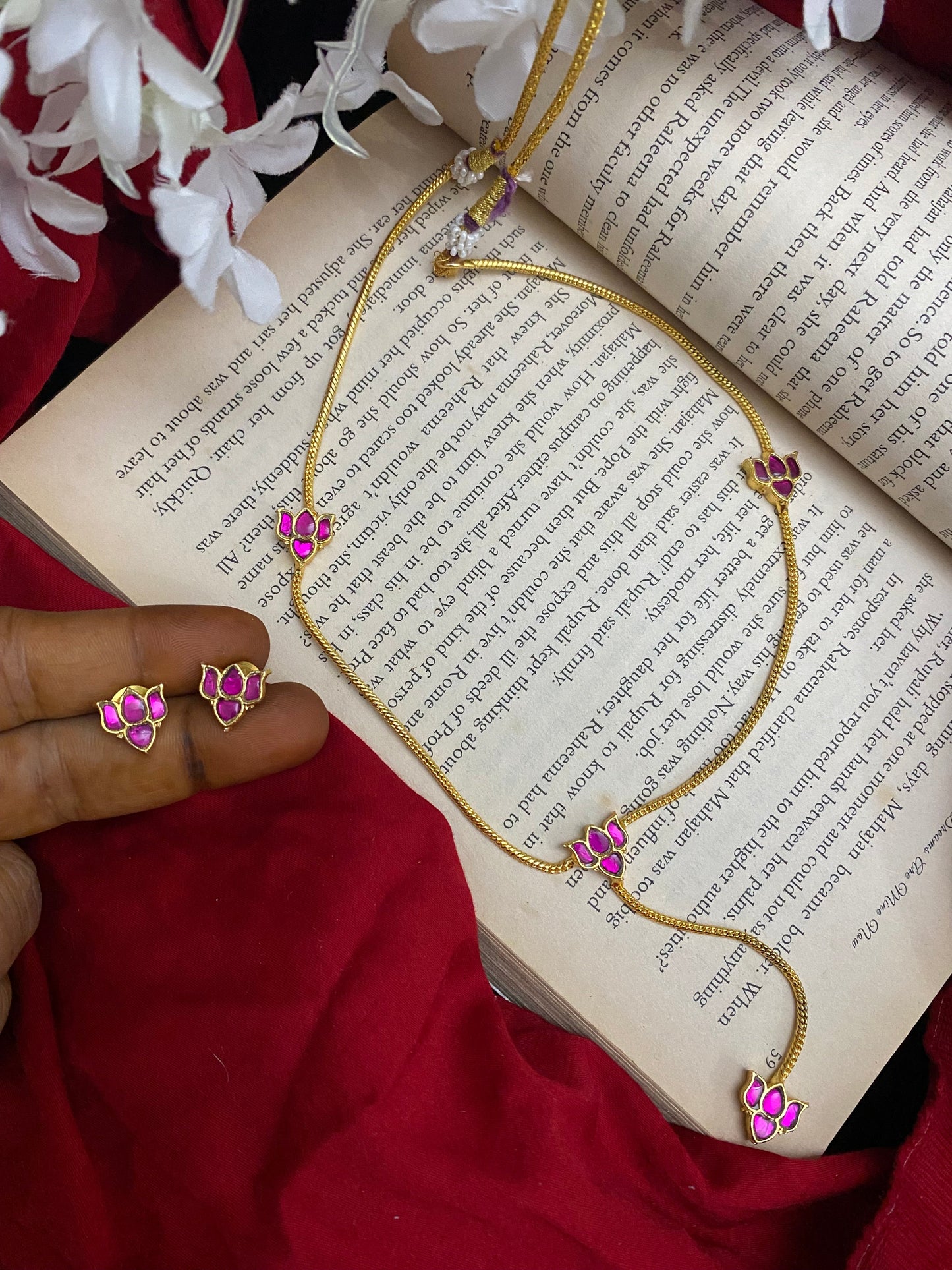 CHAIN PENDENT SET Gehnacollections