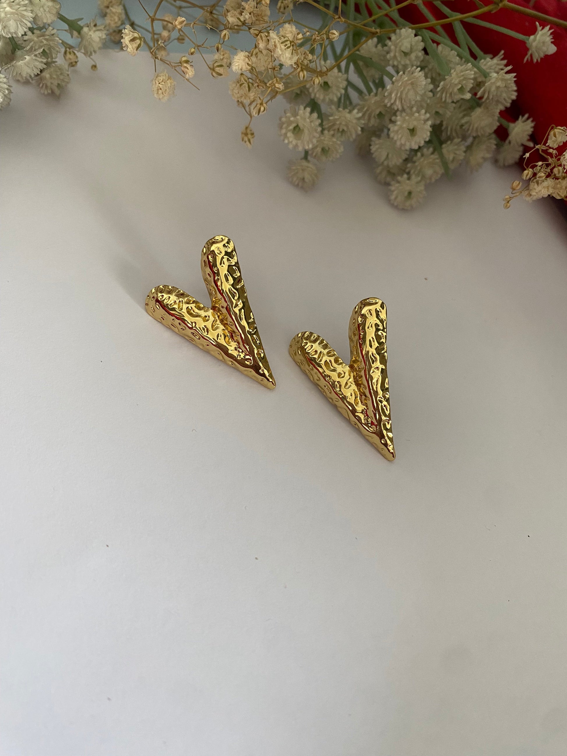 LOVE STUDS Gehnacollections