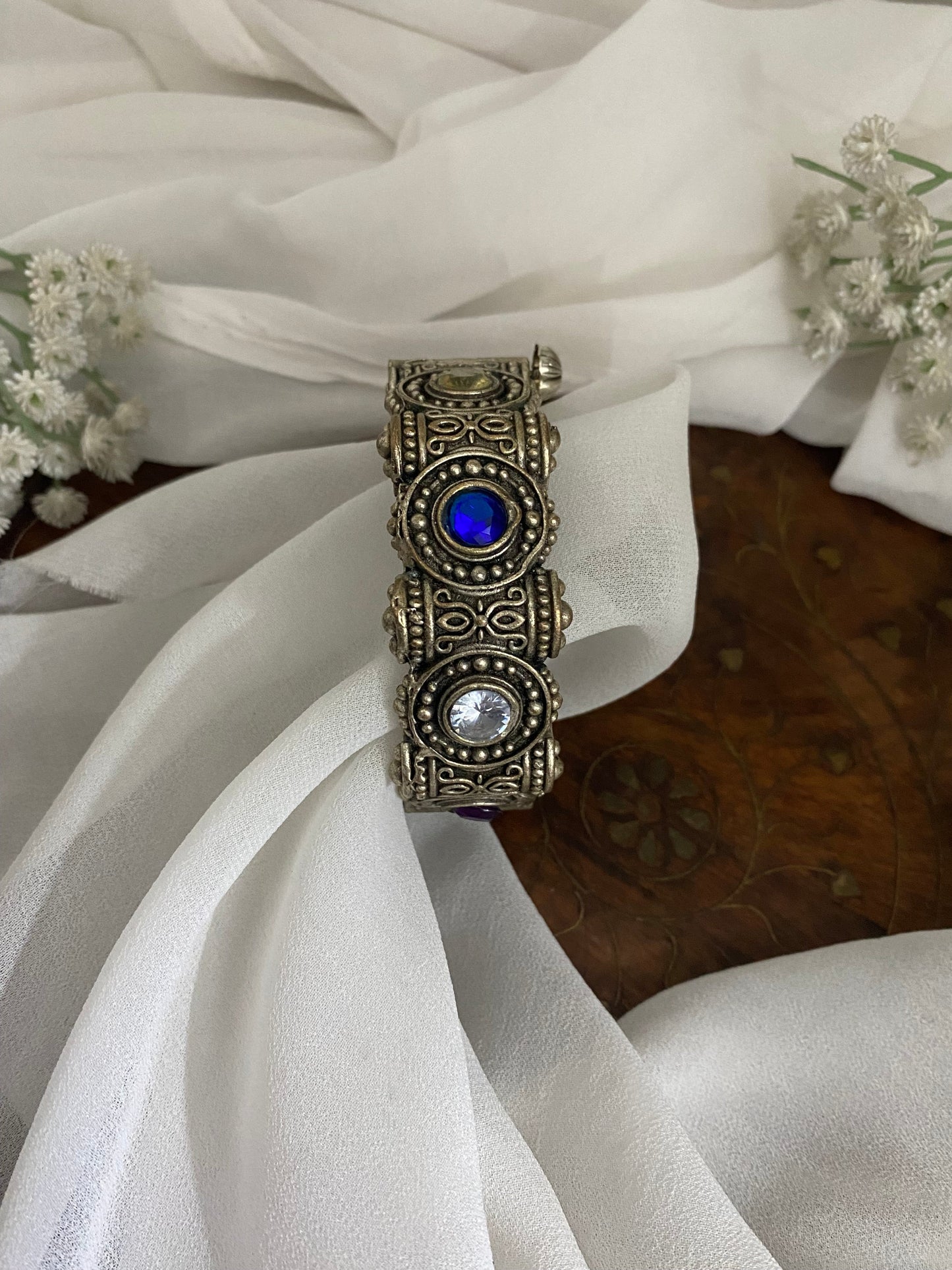 STONE KADA Gehnacollections