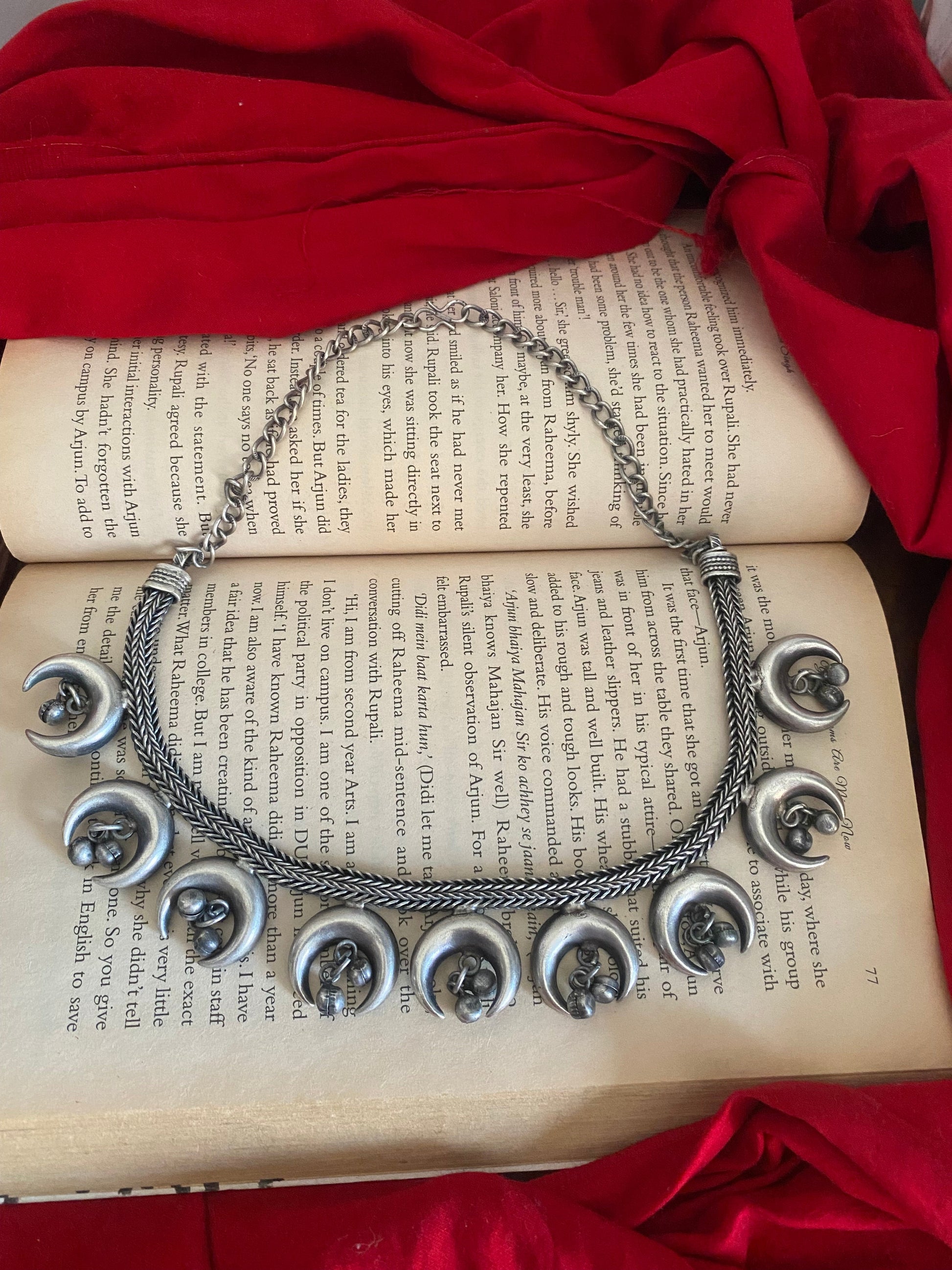 CHAND GHUNGHROO CHOKER Gehnacollections