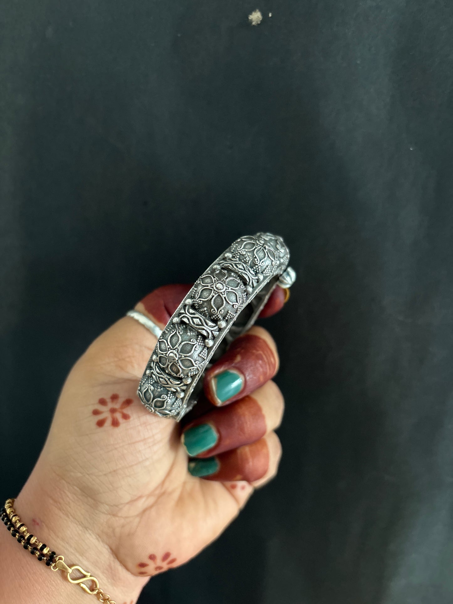 NITHA KADA Gehnacollections