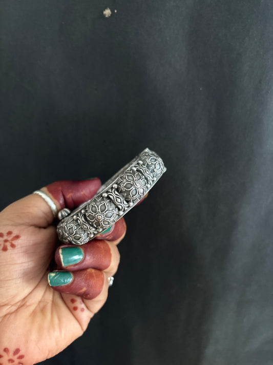 NITHA KADA Gehnacollections