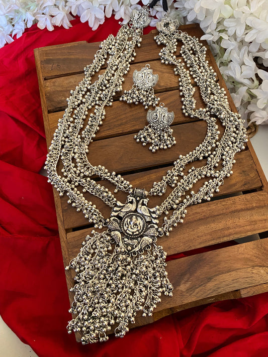 GANNUJI THREE LAYER NECKLACE SET Gehnacollections