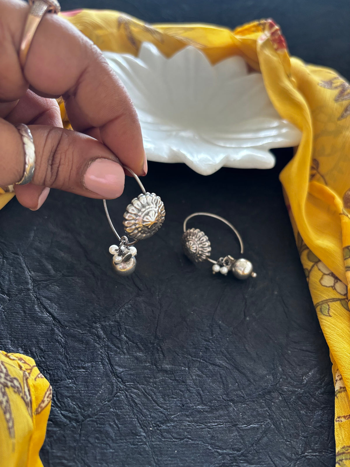 TARINI HOOPS Gehnacollections