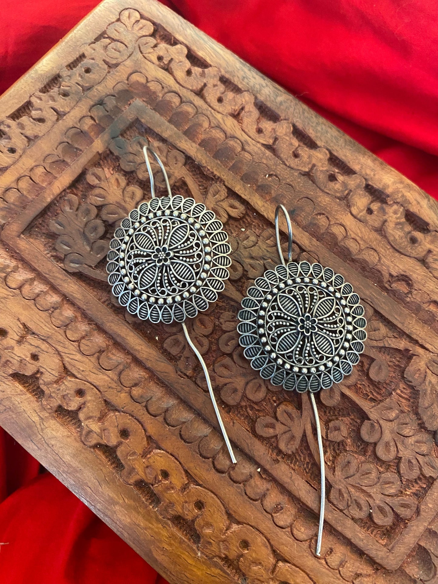 FLOWER PIN BUGADI Gehnacollections