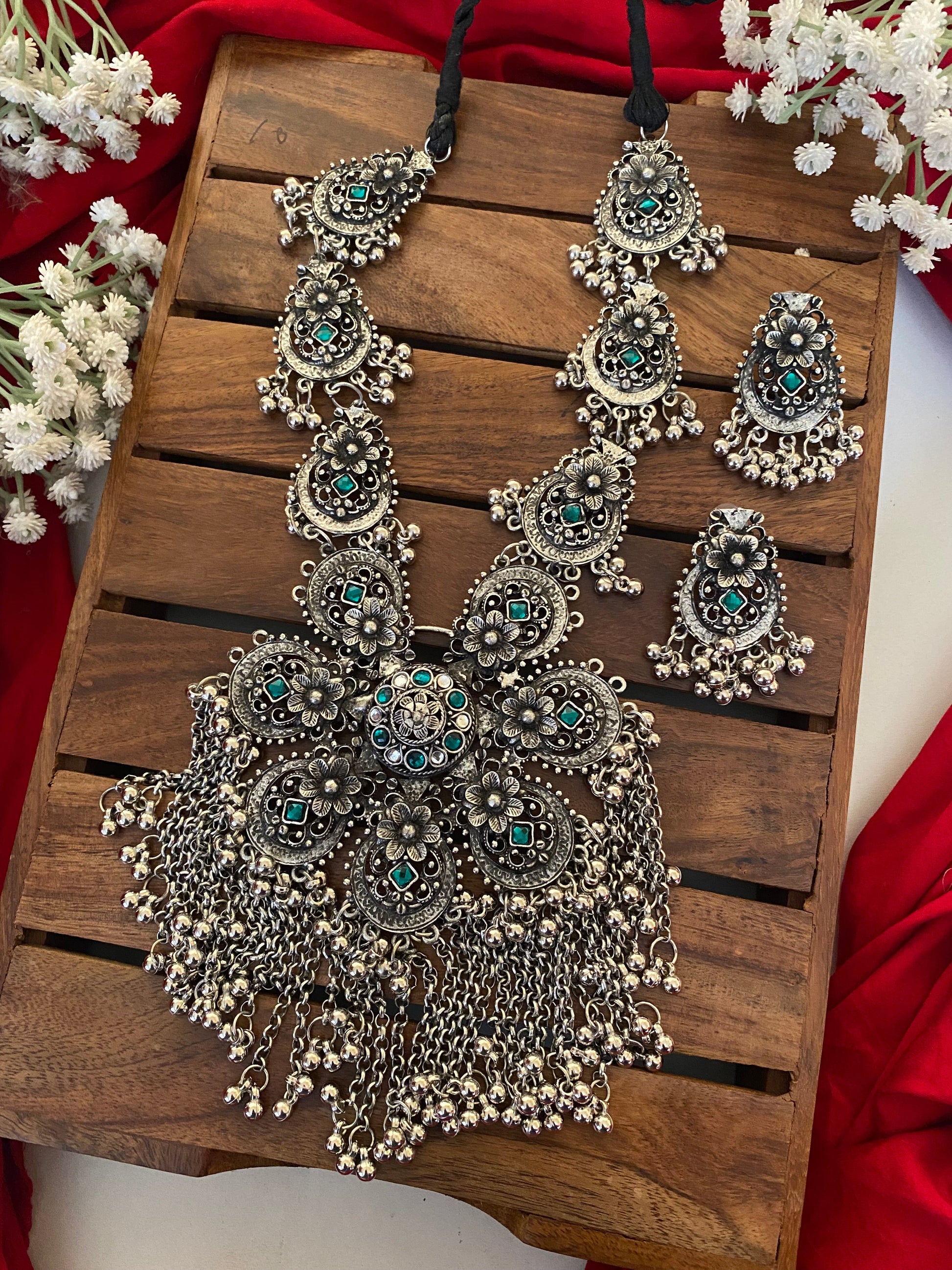 PHULWARA LONG NECKLACE SET Gehnacollections