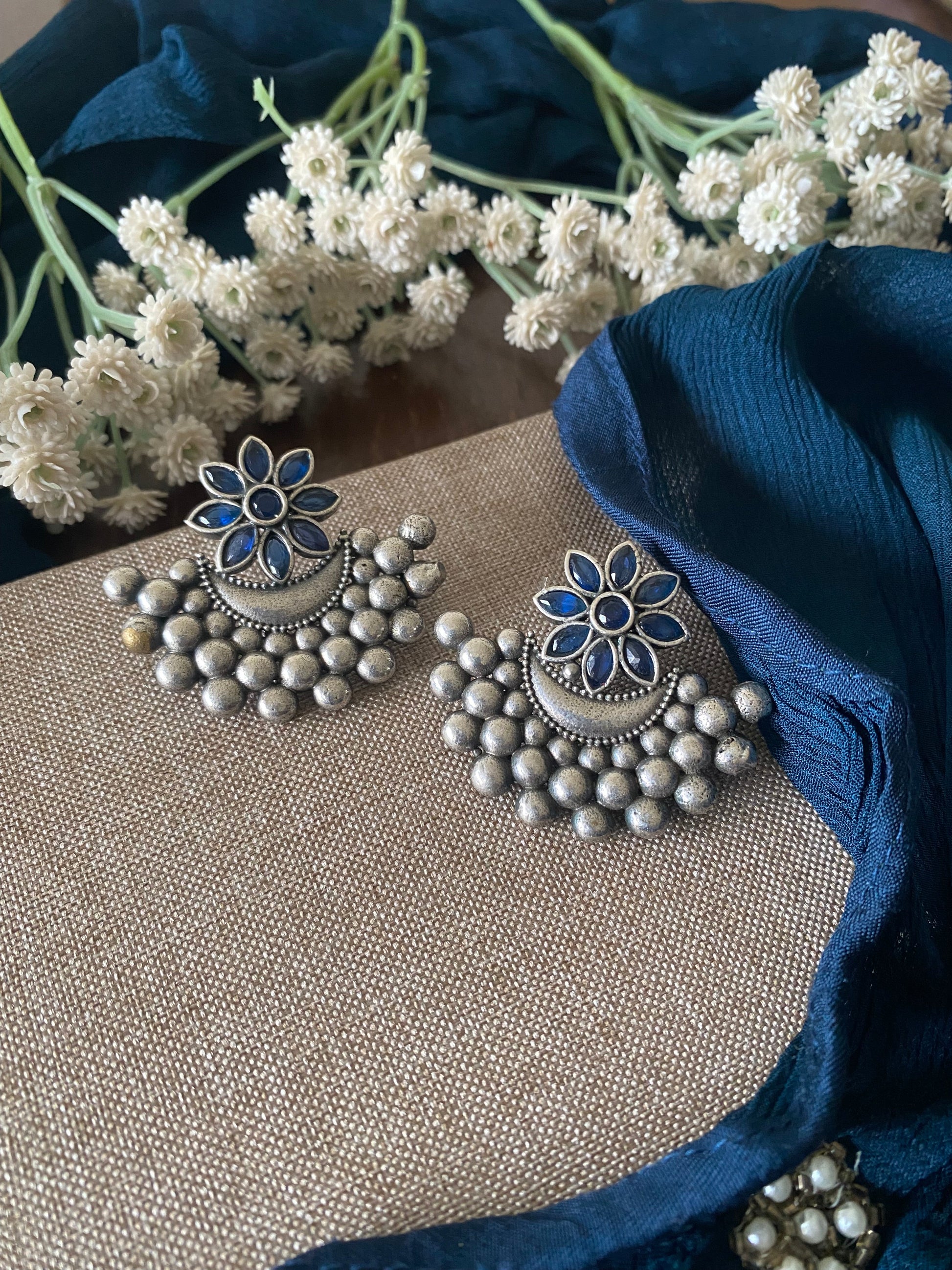 FLOWER STUDS Gehnacollections