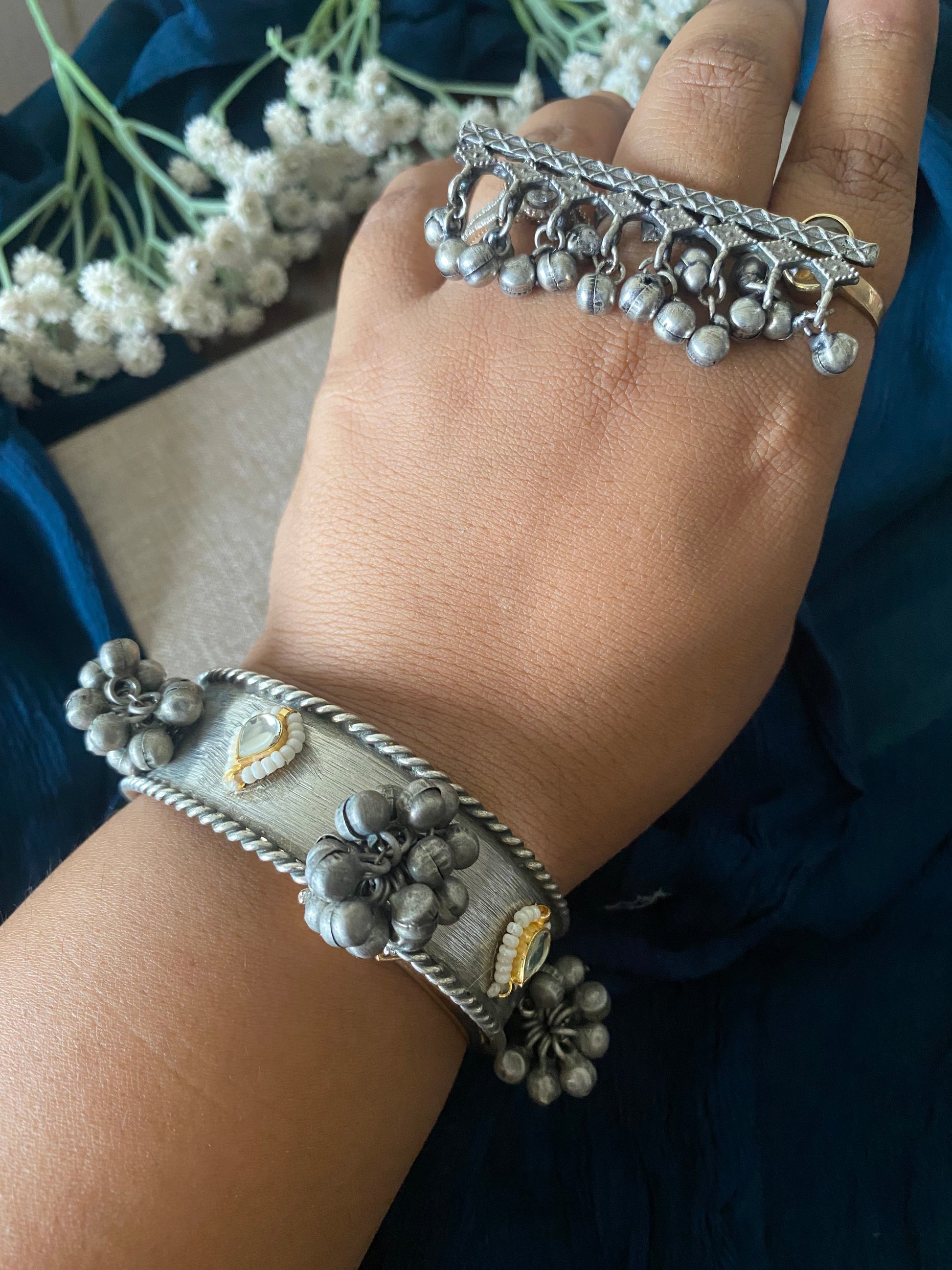 GHUNGHROO KUNDAN KADA Gehnacollections