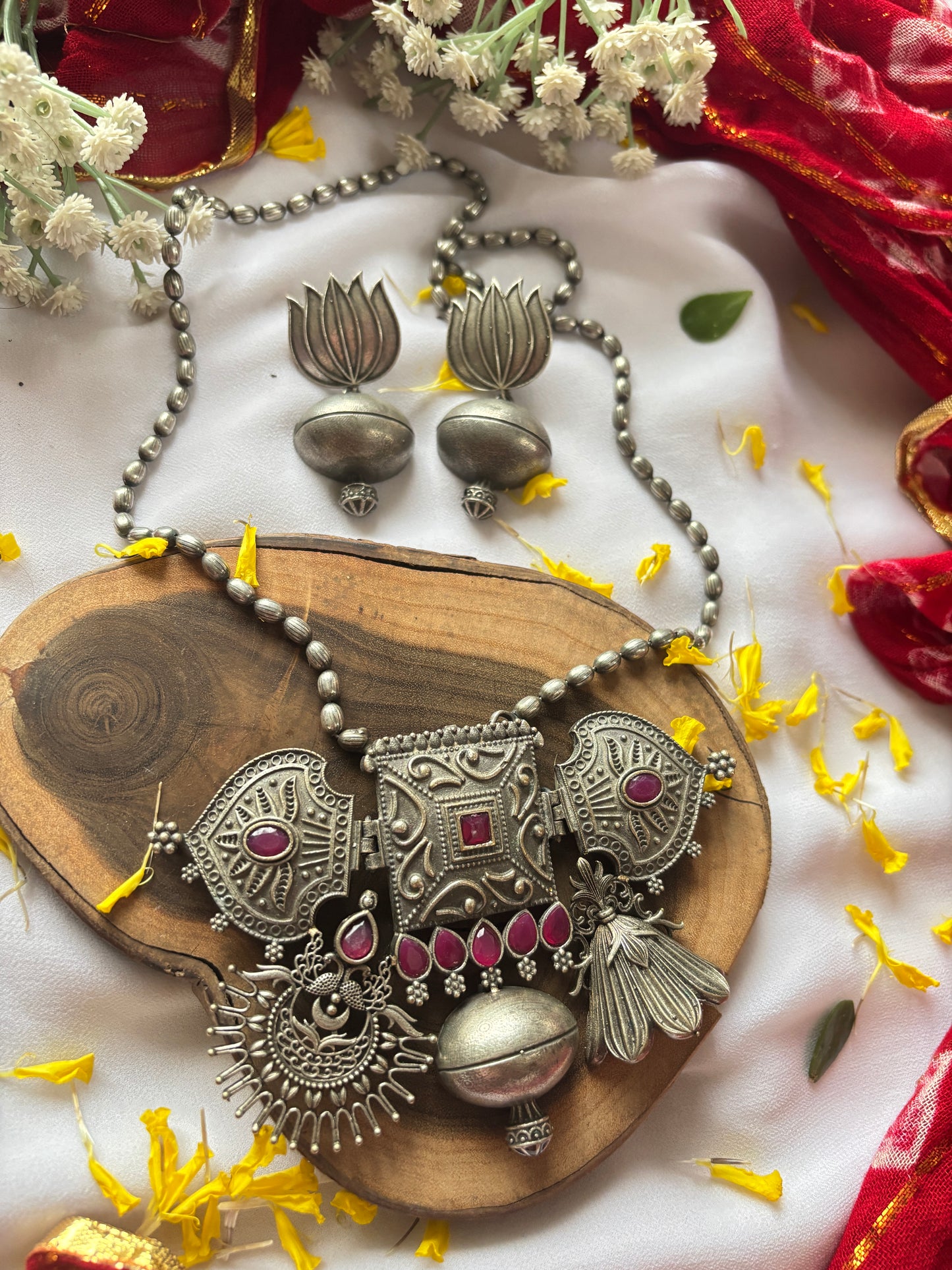 Radha Necklace set Gehnacollections