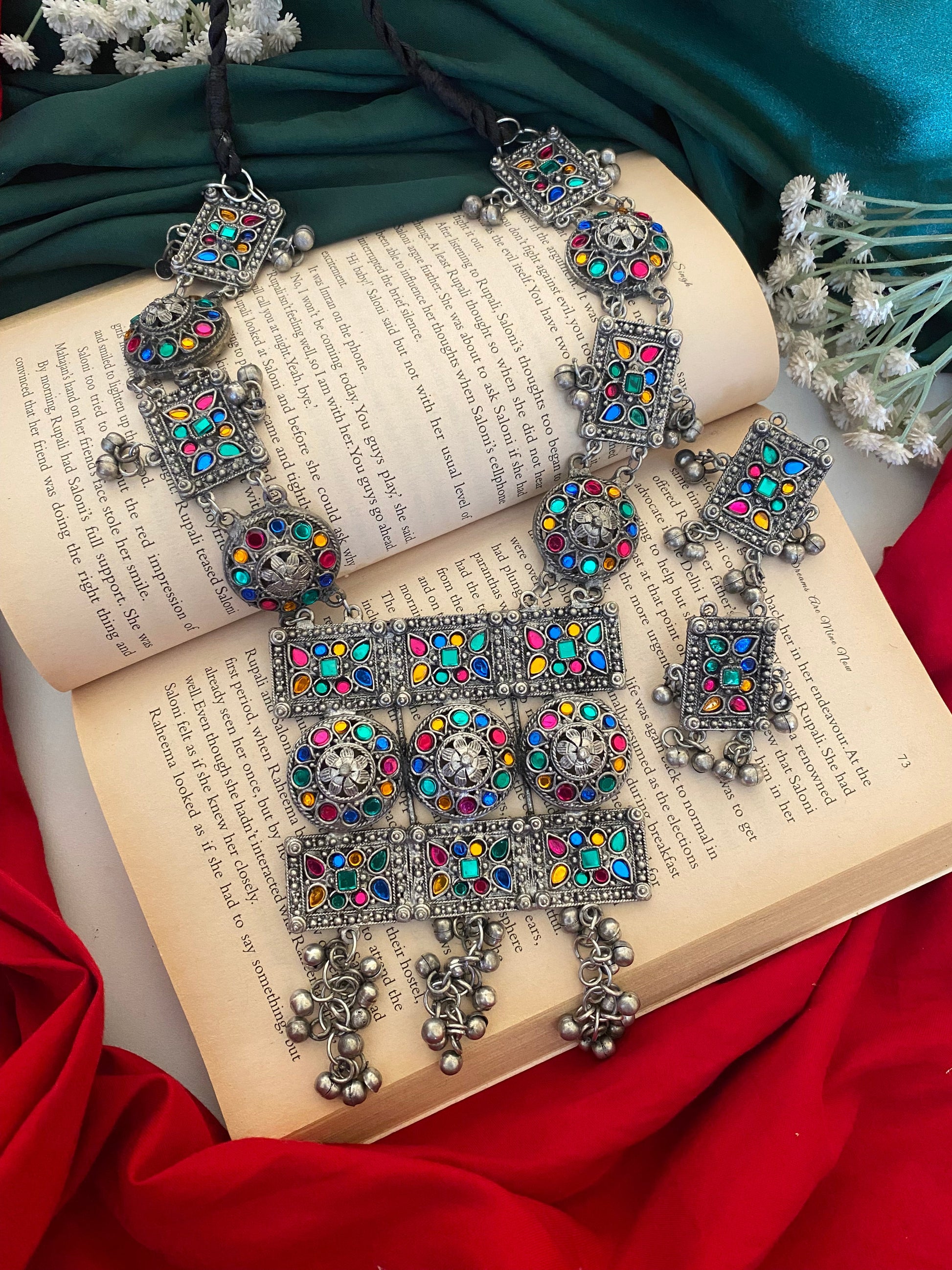 NAGMA LONG NECKLACE SET Gehnacollections
