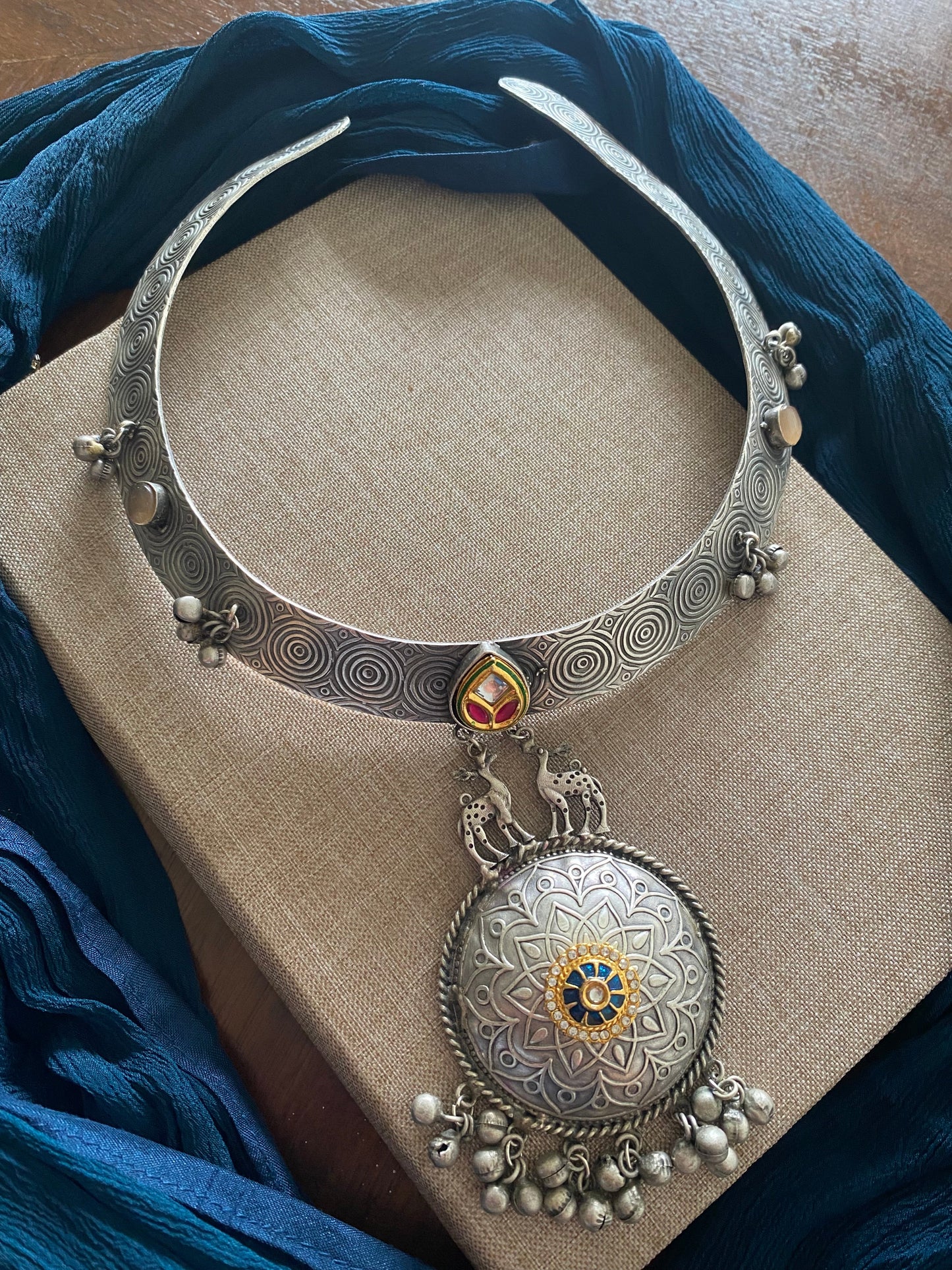 ANJALI HASLI Gehnacollections