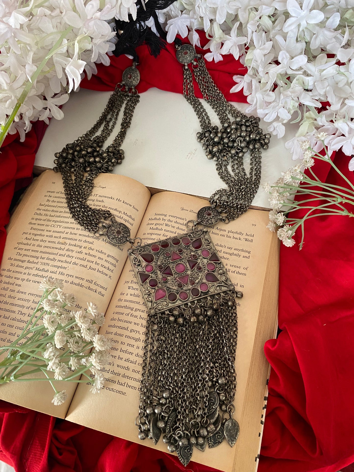 NEHAL LONG NECKLACE Gehnacollections