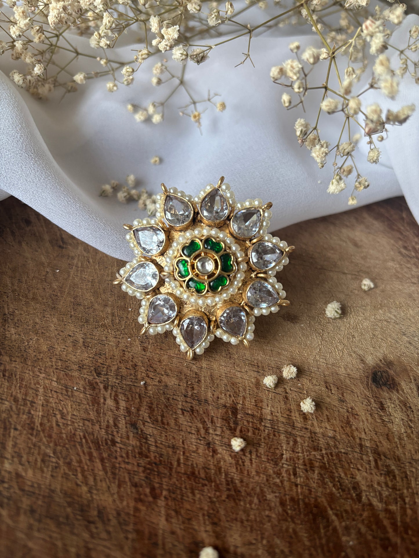 Hansika Pachi Kundan Ring Gehnacollections