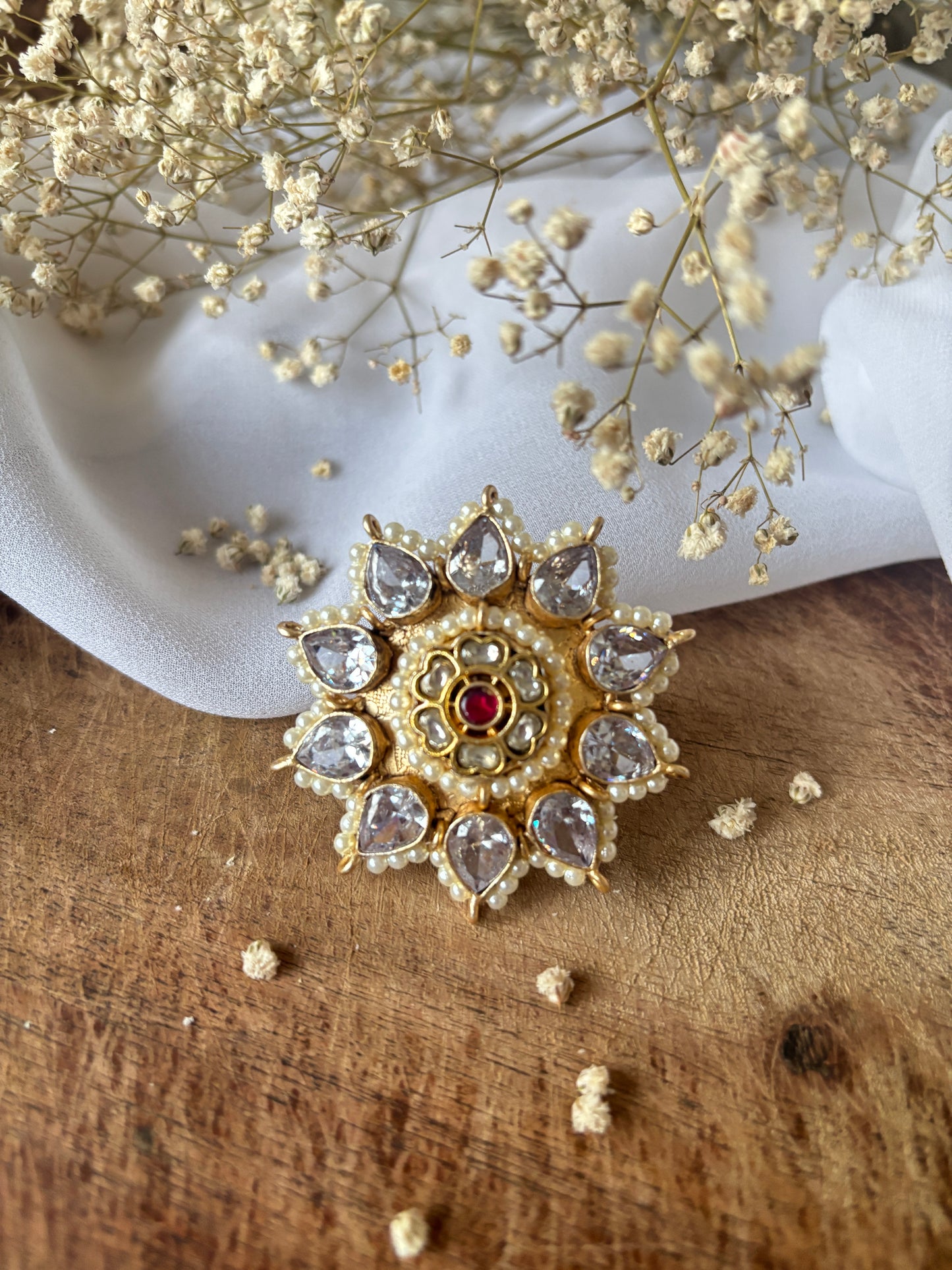 Hansika Pachi Kundan Ring Gehnacollections
