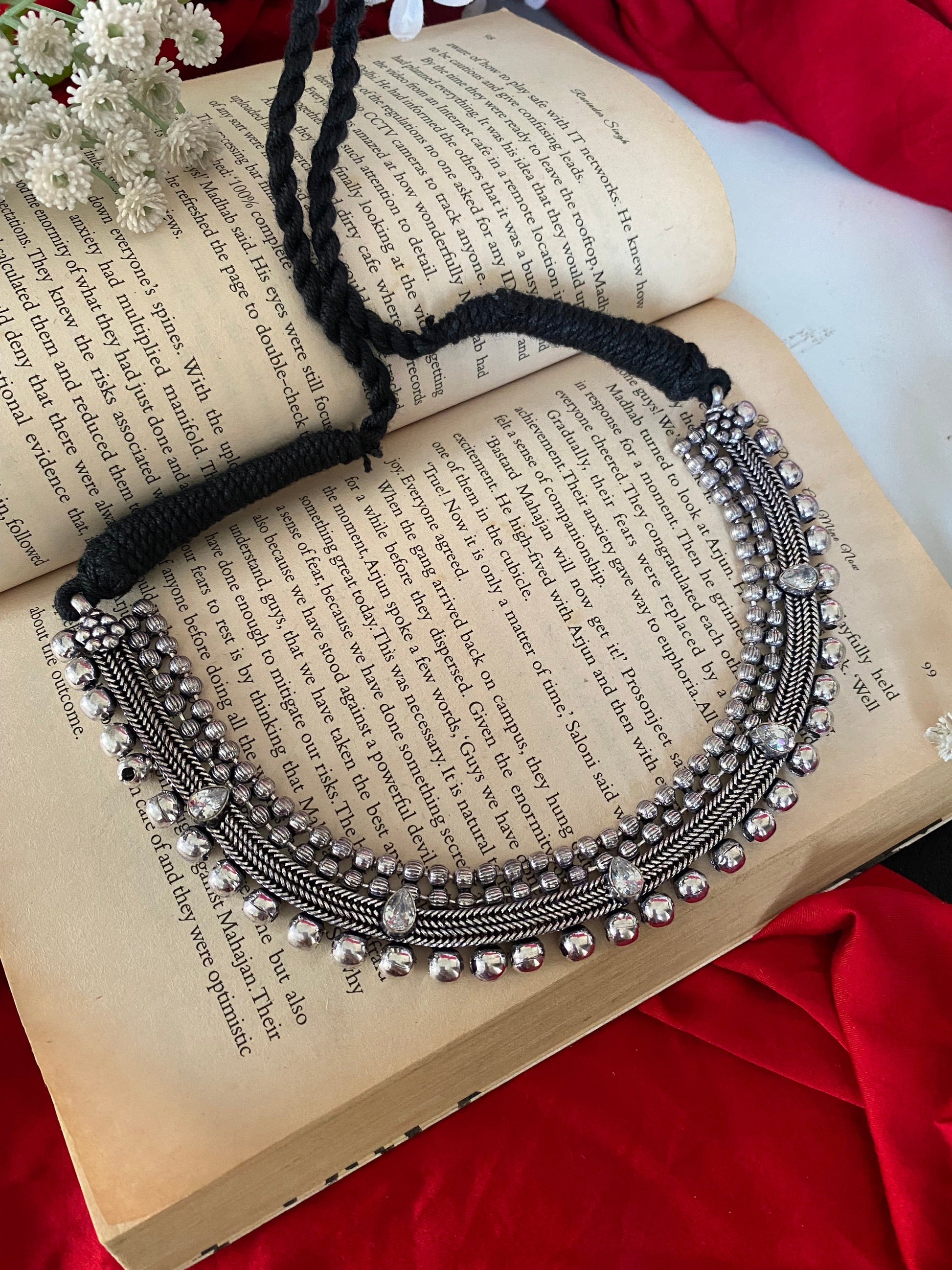 AVANSHI CHOKER Gehnacollections