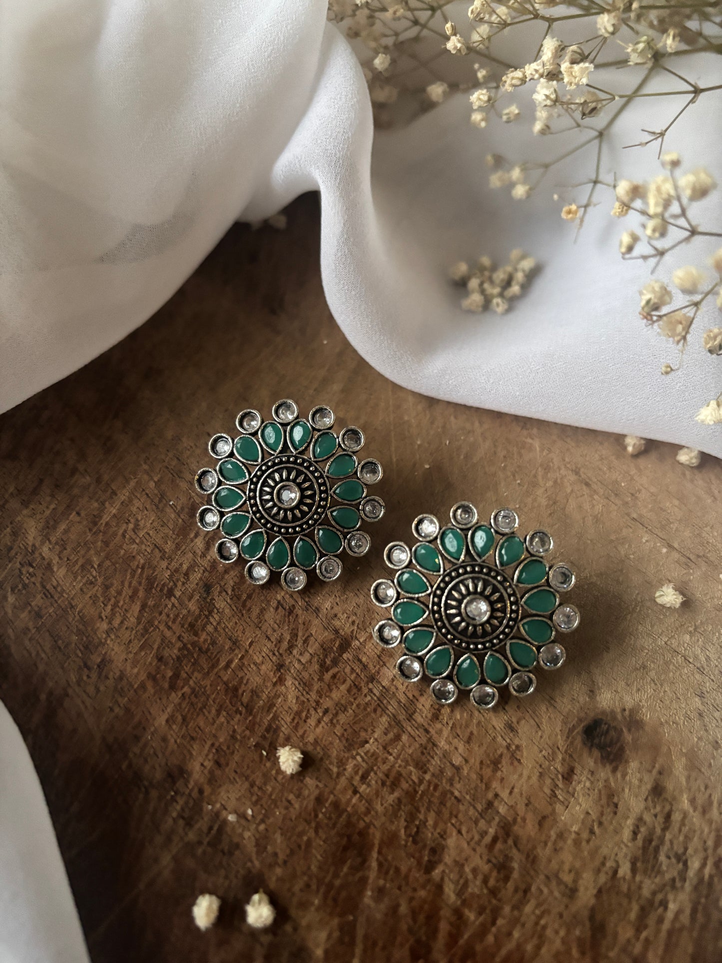 STONE STUDS Gehnacollections