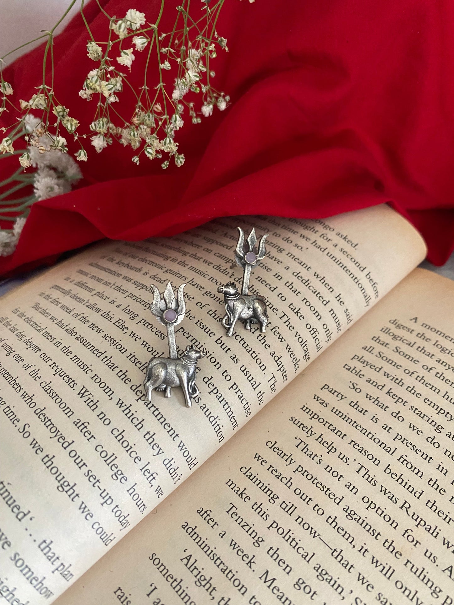 COW STUDS Gehnacollections