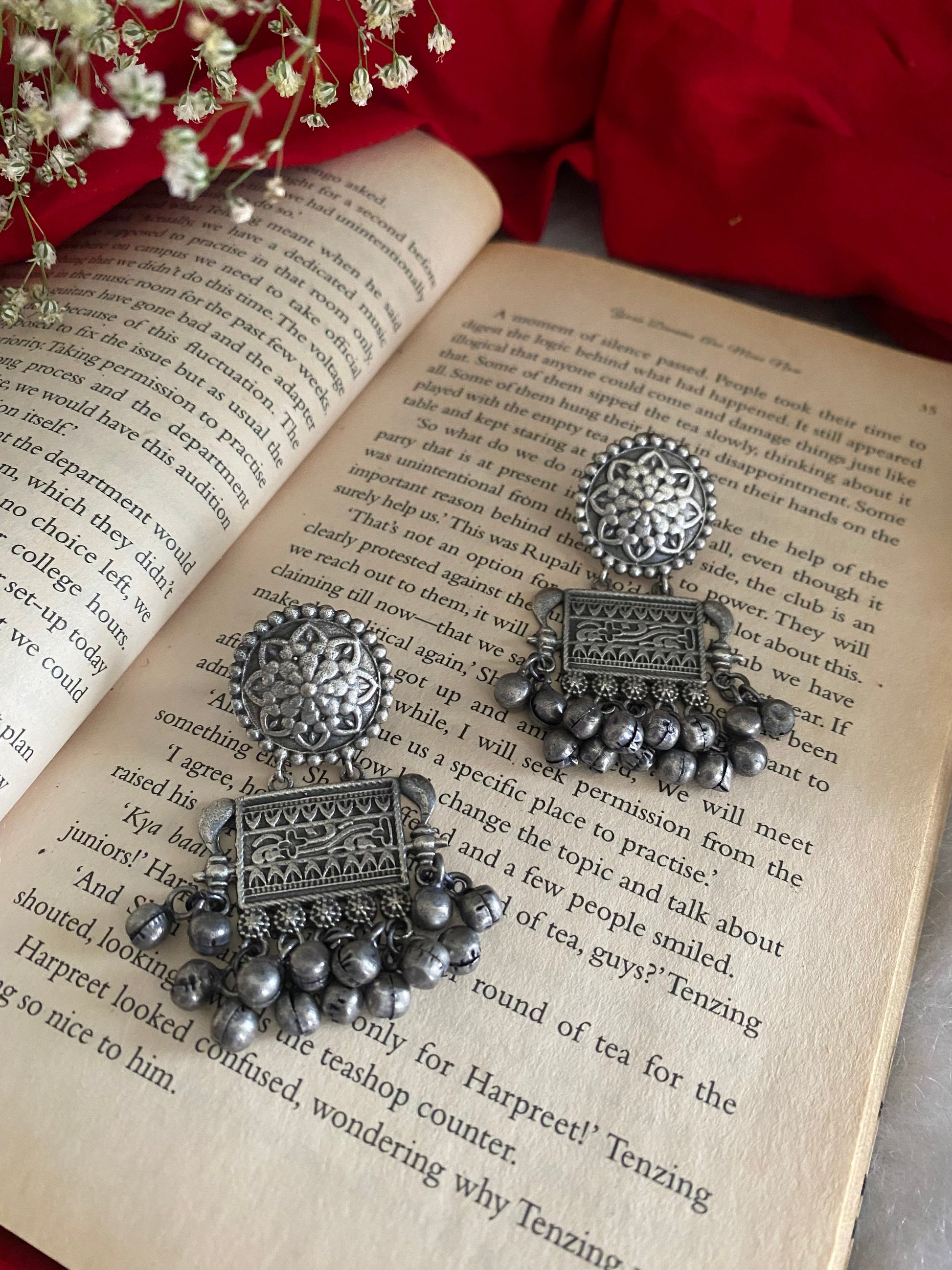 IVISHKA STUDS Gehnacollections