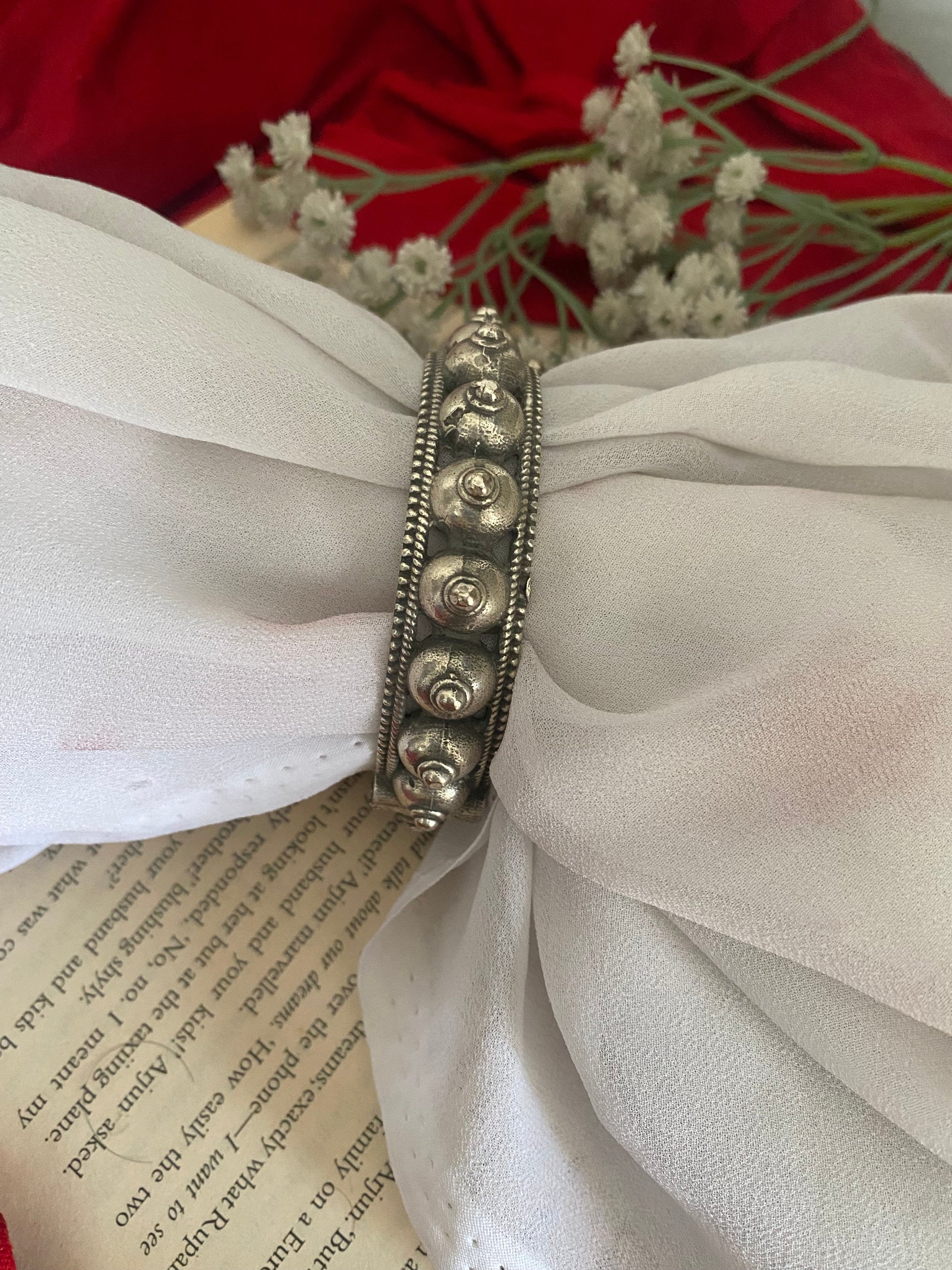 BINDIYA KADA Gehnacollections