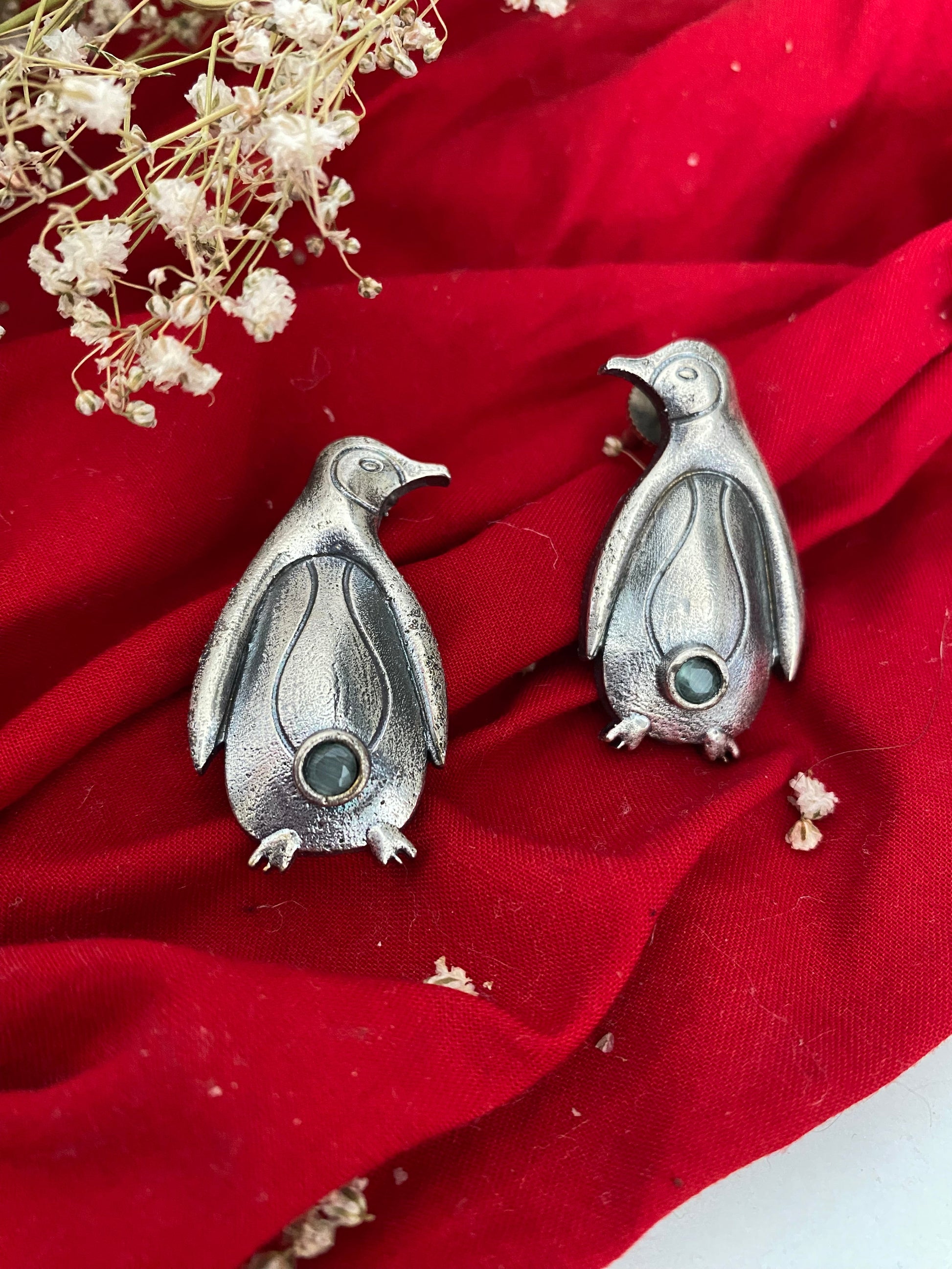 PENGUIN STUDS Gehnacollections