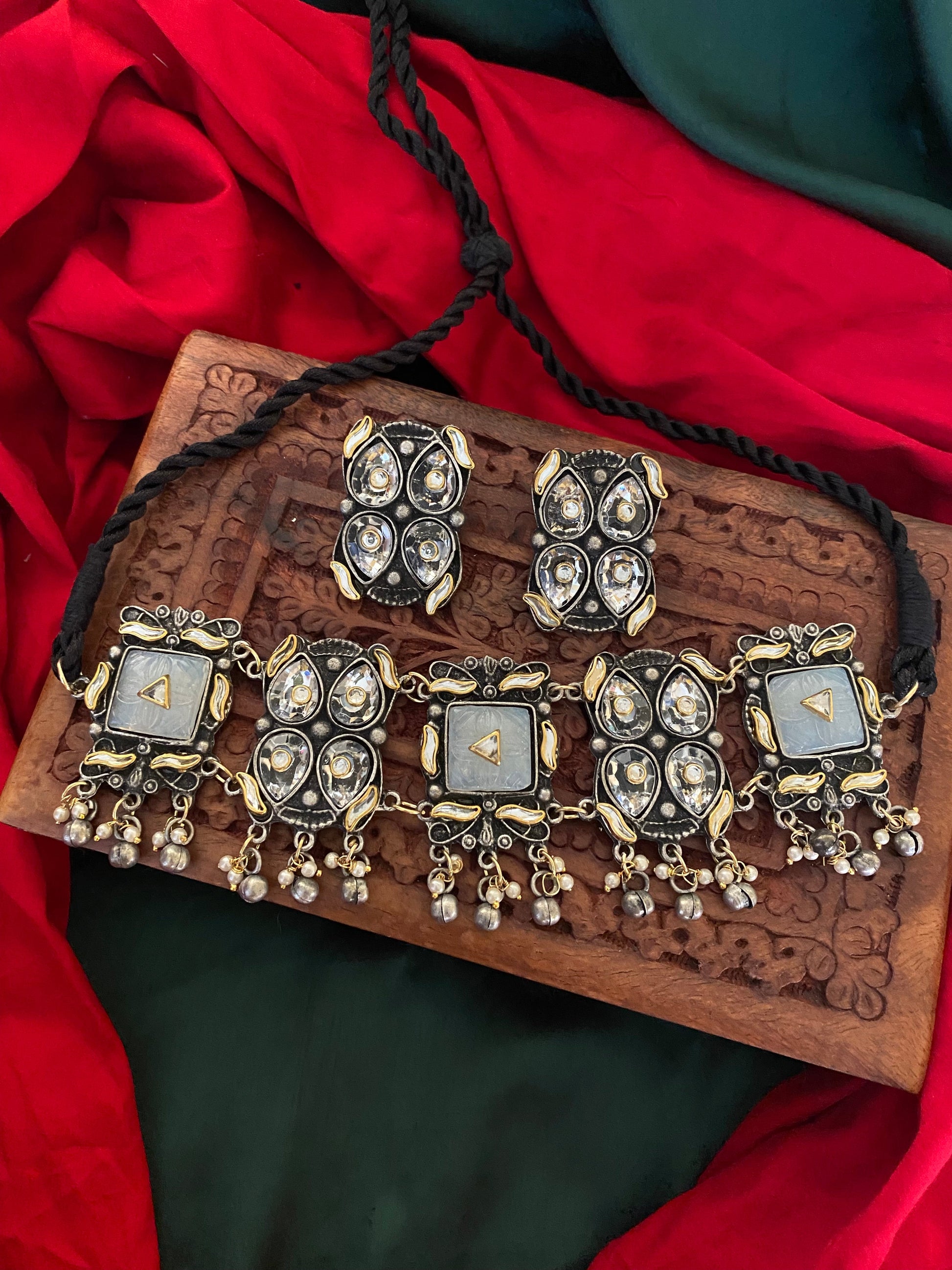 VANSHIKA CHOKER SET Gehnacollections