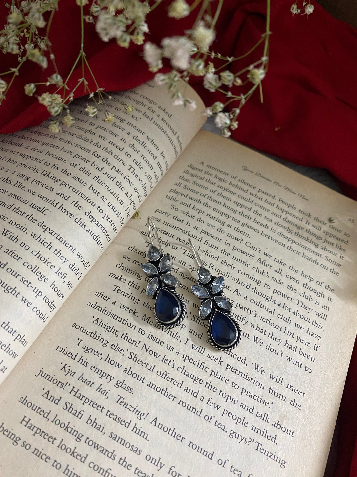 MAHI EARRINGS Gehnacollections