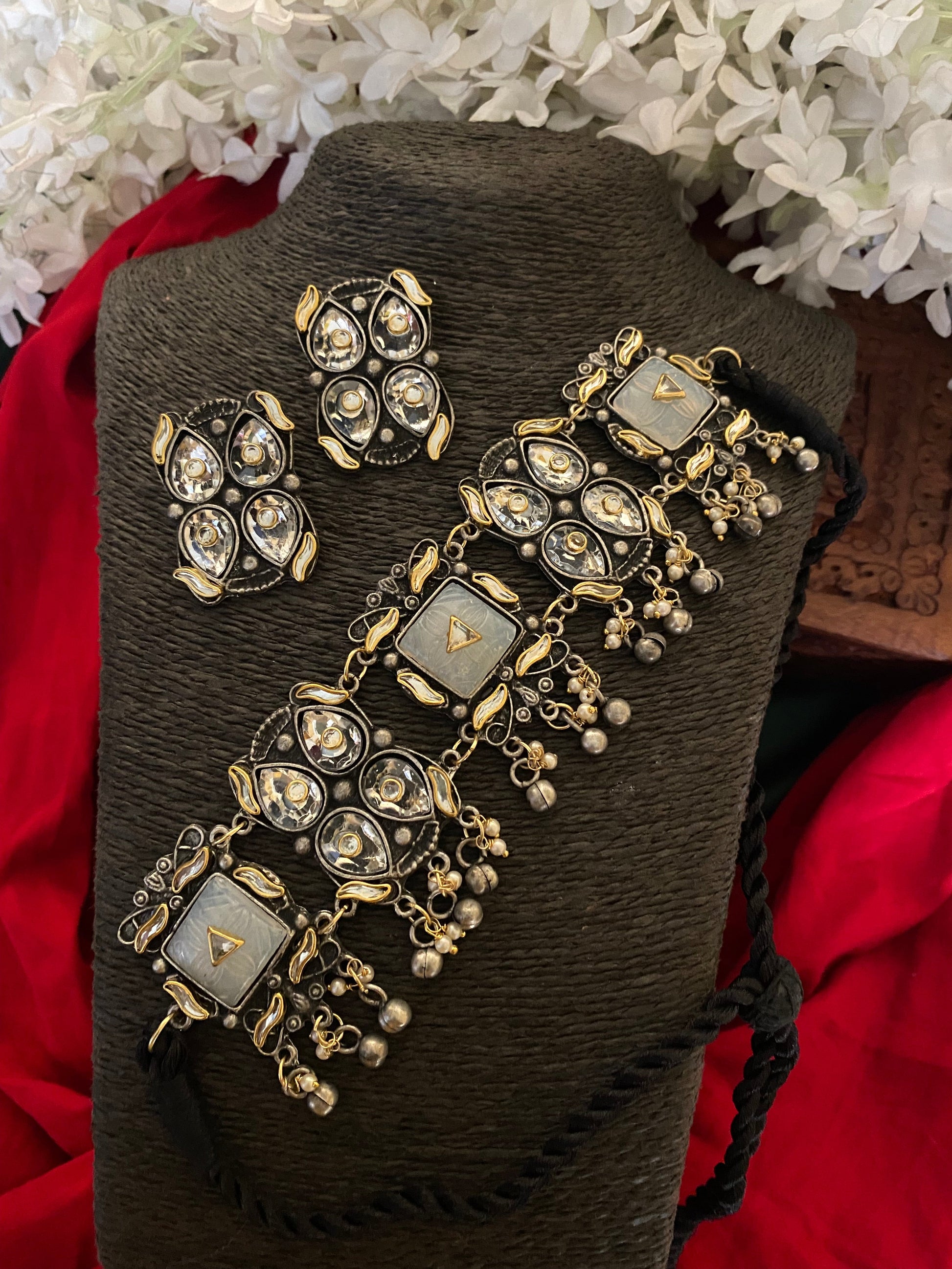 VANSHIKA CHOKER SET Gehnacollections