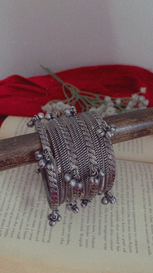 SUNAINA BANGLES Gehnacollections