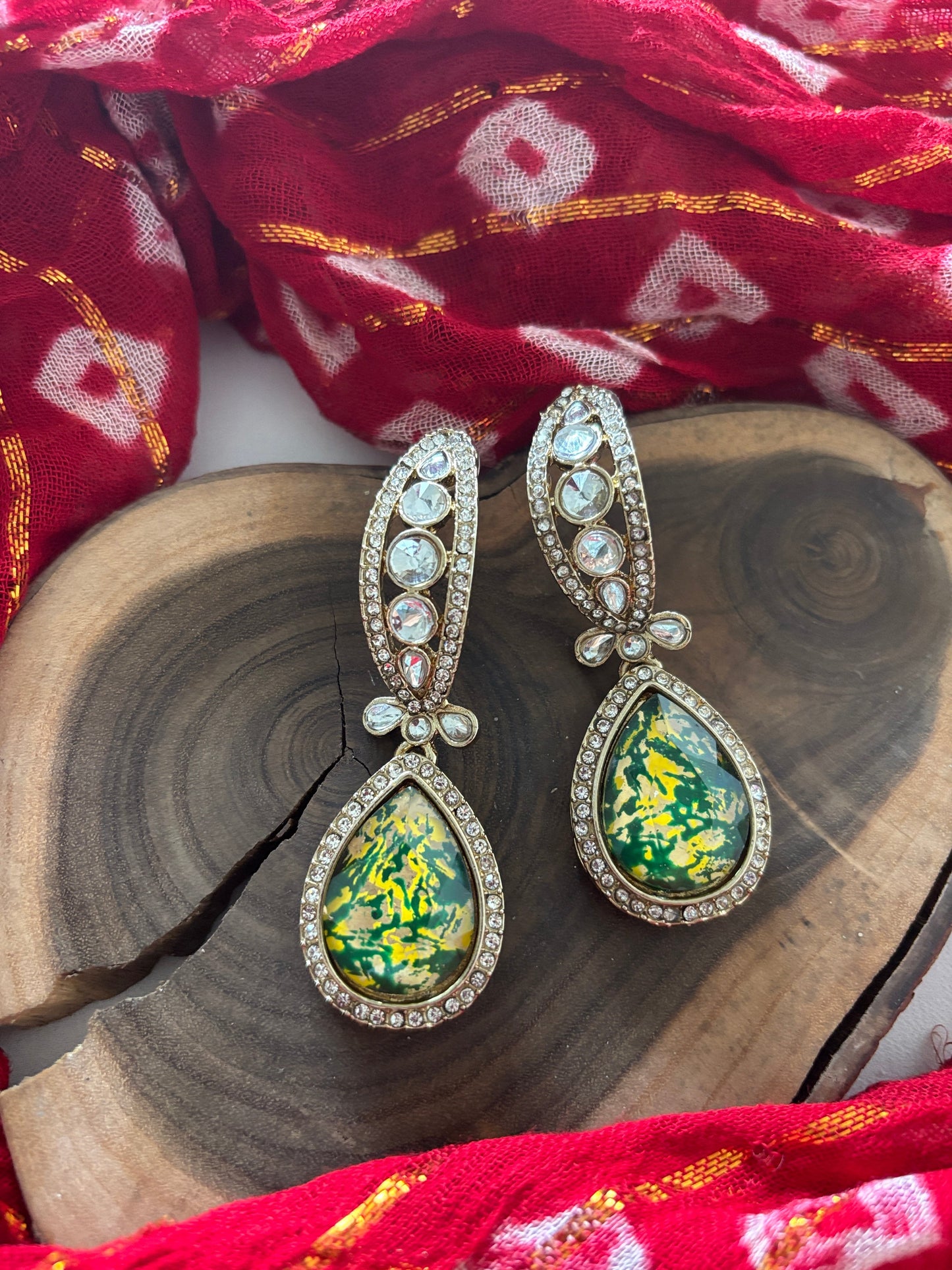 MITIKA DANGLERS Gehnacollections