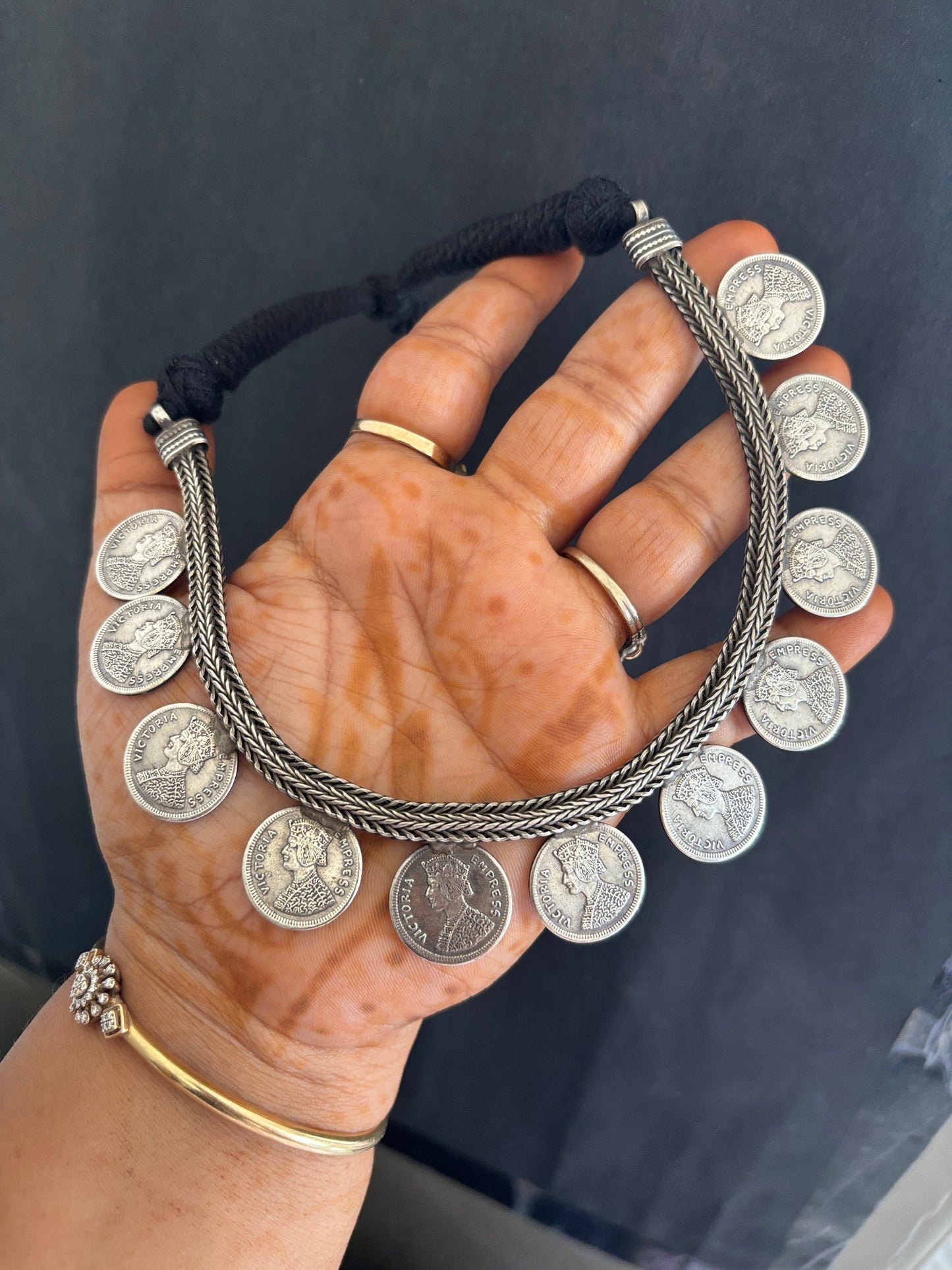 GINI CHOKER Gehnacollections