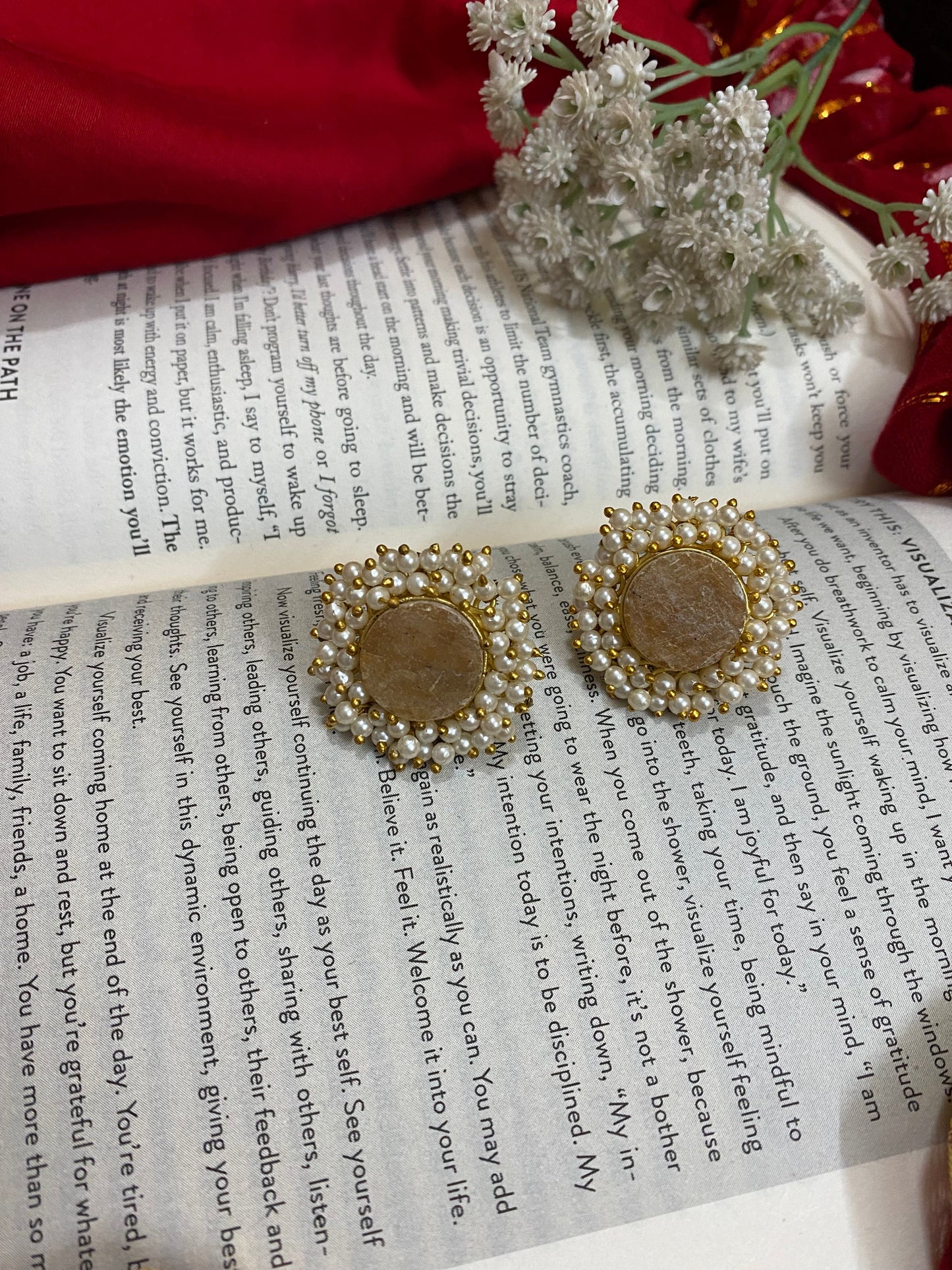 PEARL STUDS Gehnacollections