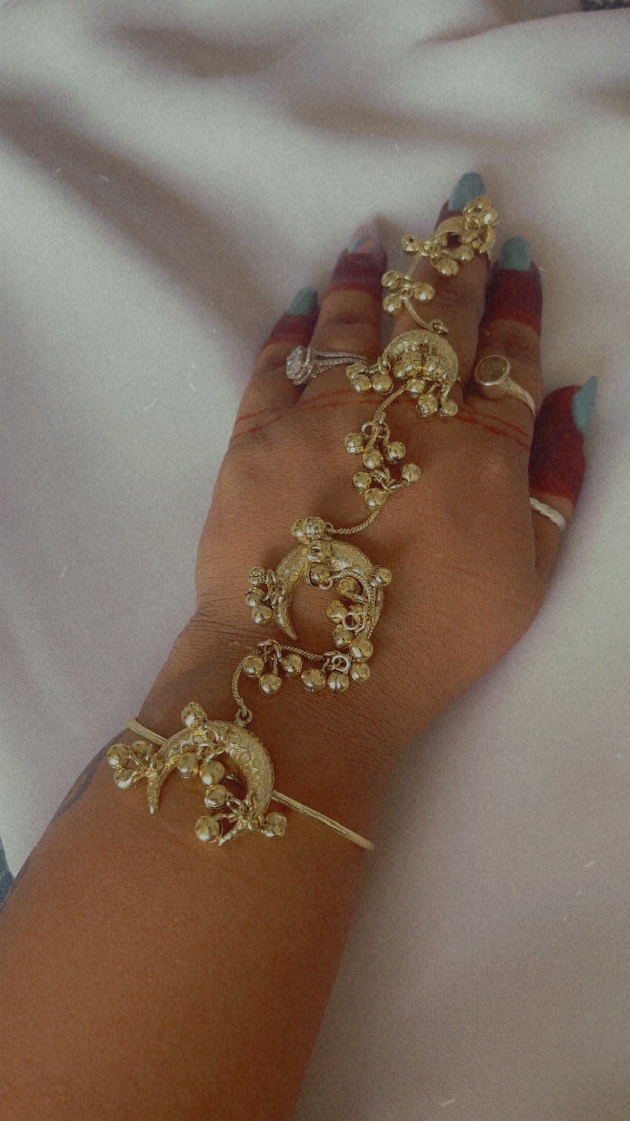 CHAND HATHPHOOL Gehnacollections