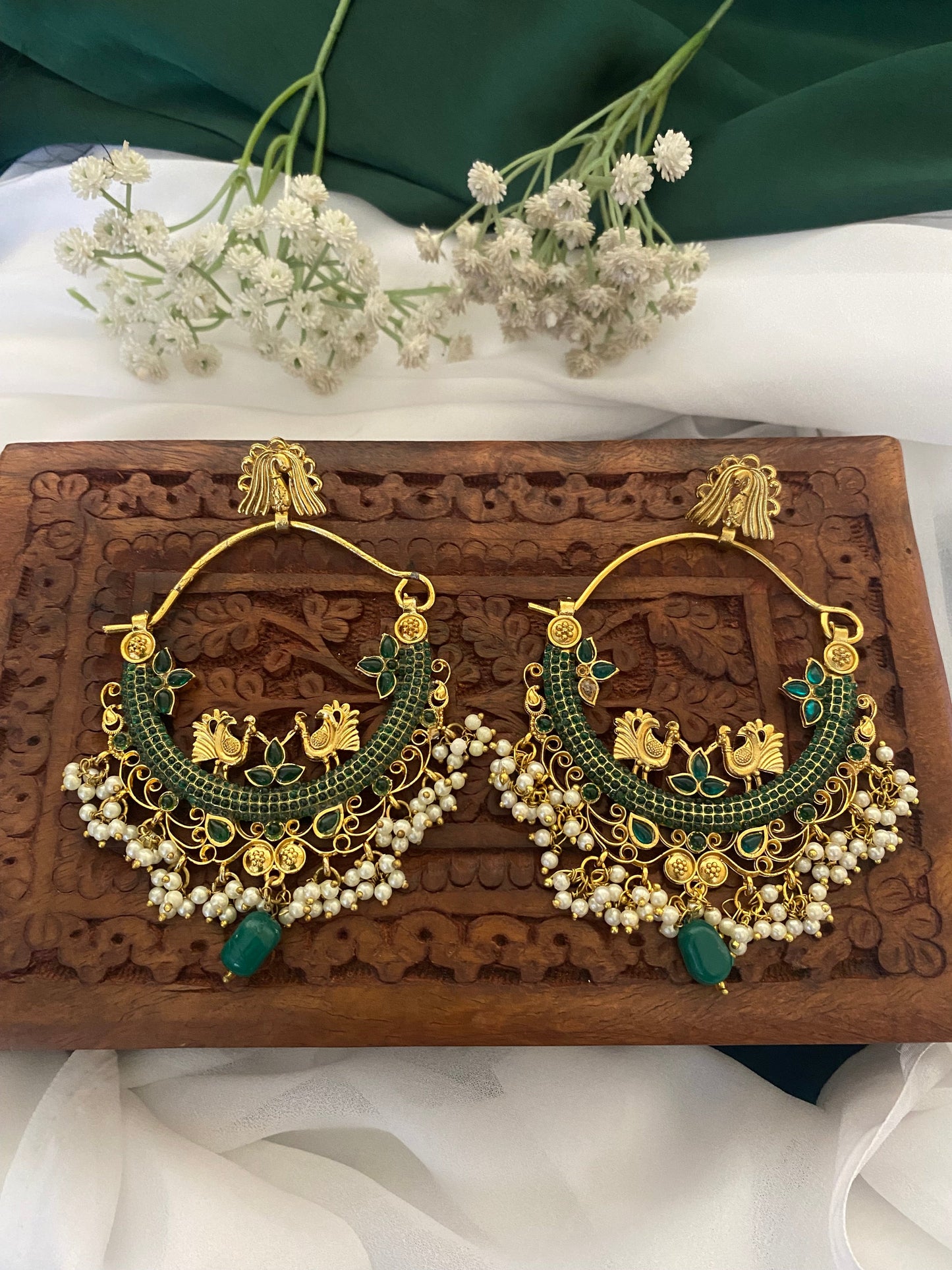 MORNI CHANDBALI Gehnacollections