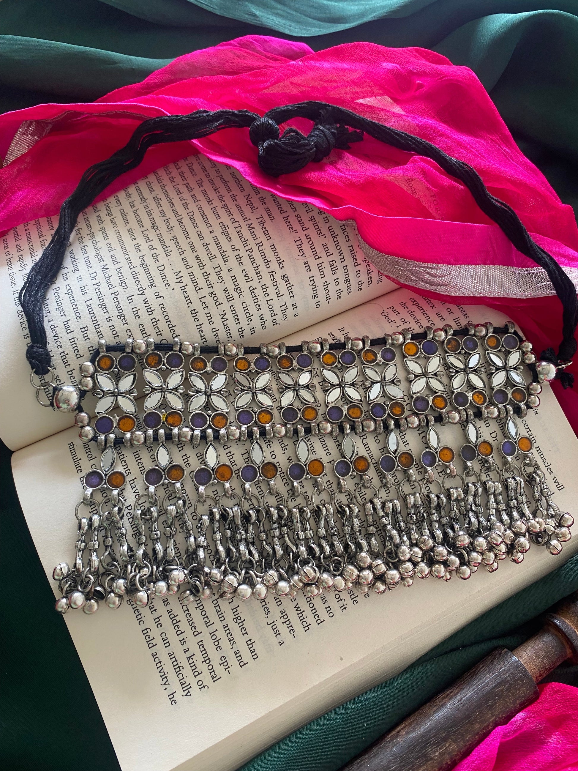 AVNI MIRROR CHOKER Gehnacollections