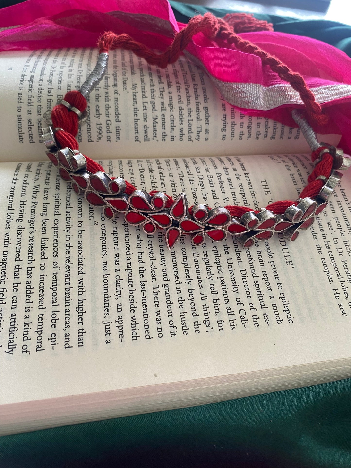 AVANTIKA GLASS CHOKER Gehnacollections