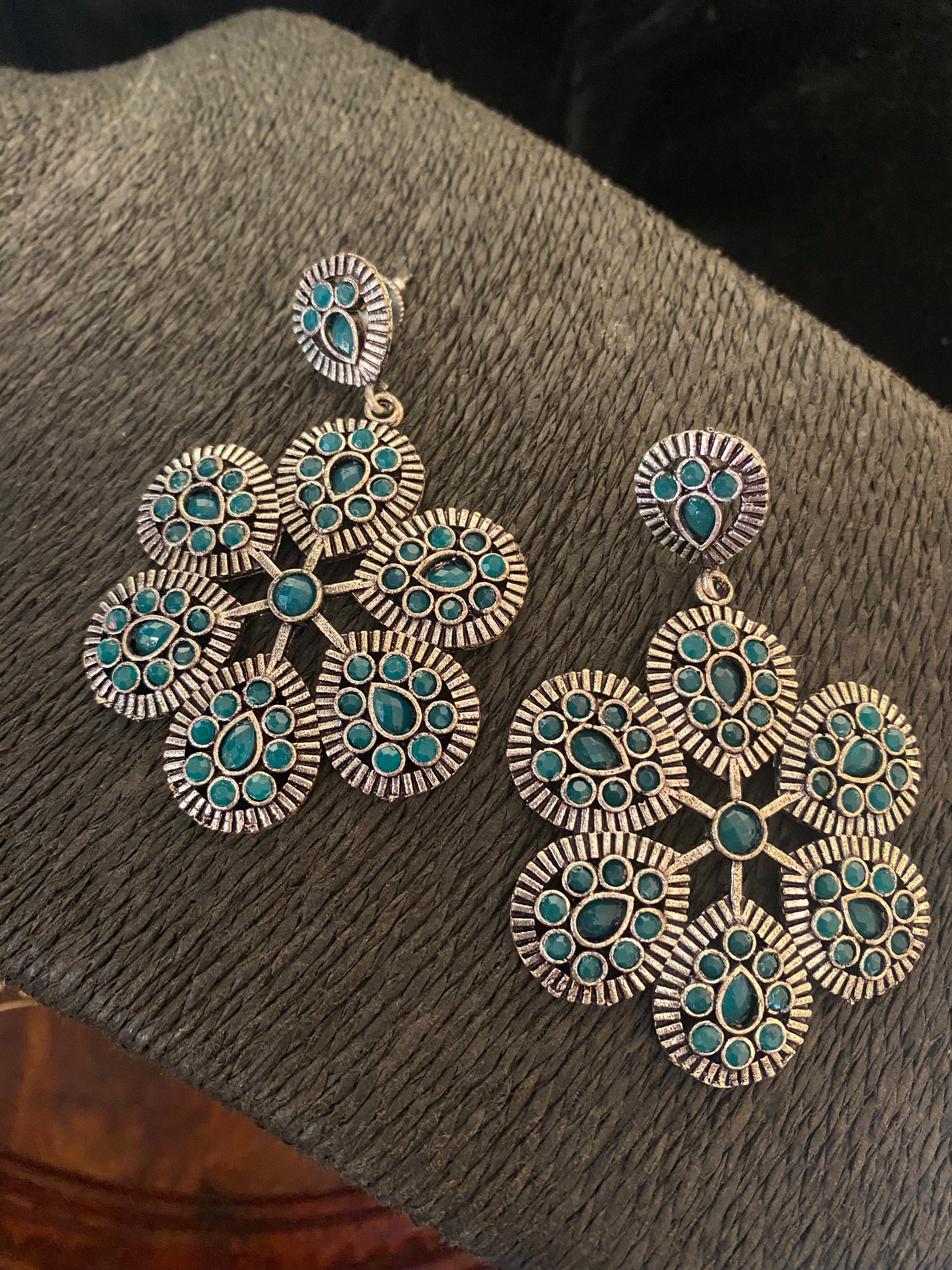 AMIKAA EARRINGS Gehnacollections