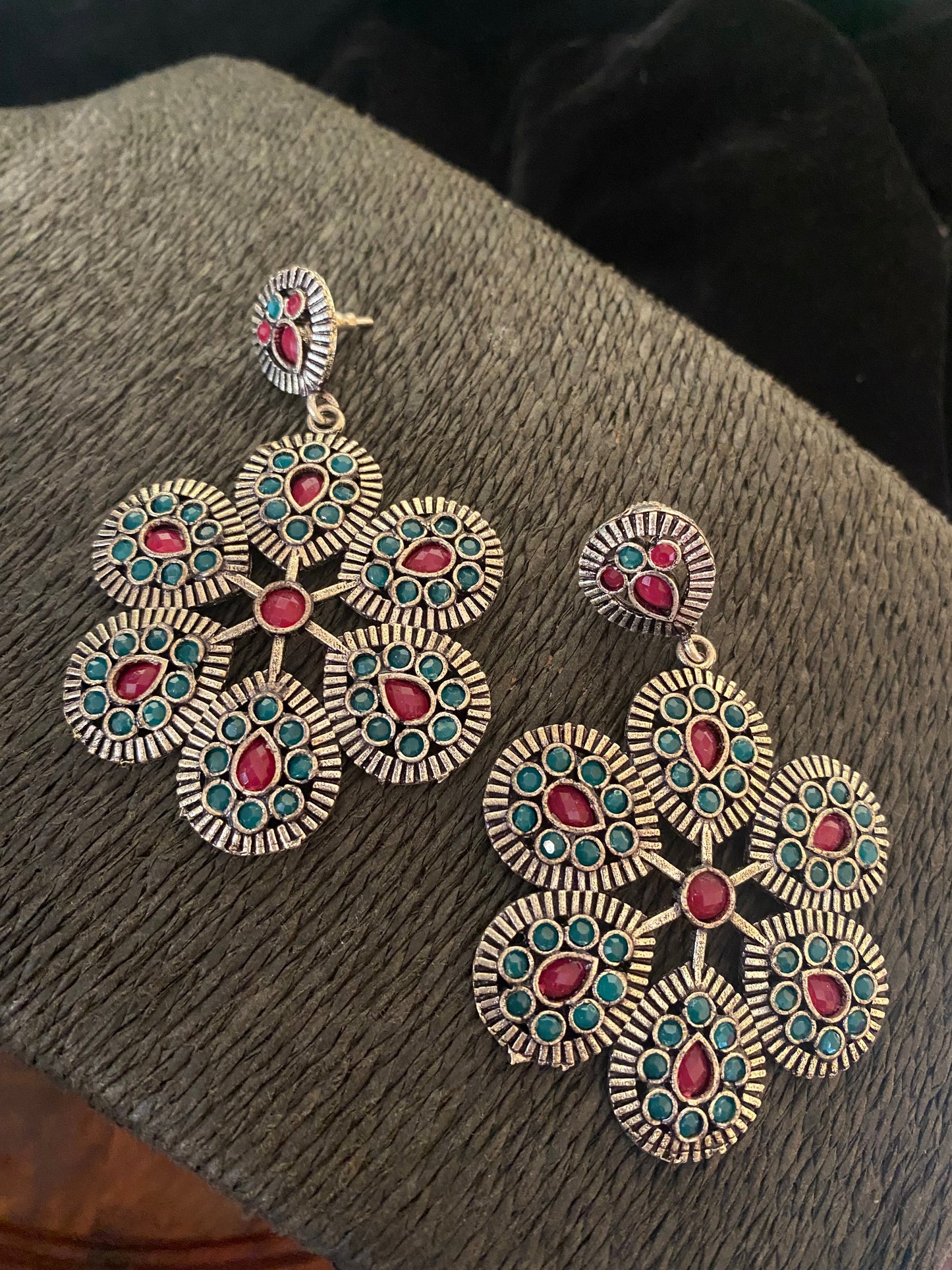 AMIKAA EARRINGS Gehnacollections